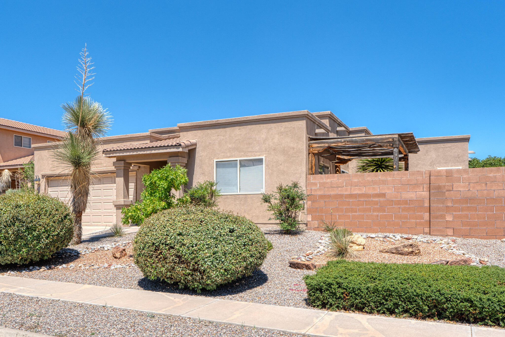 953 Loma Pinon Loop
