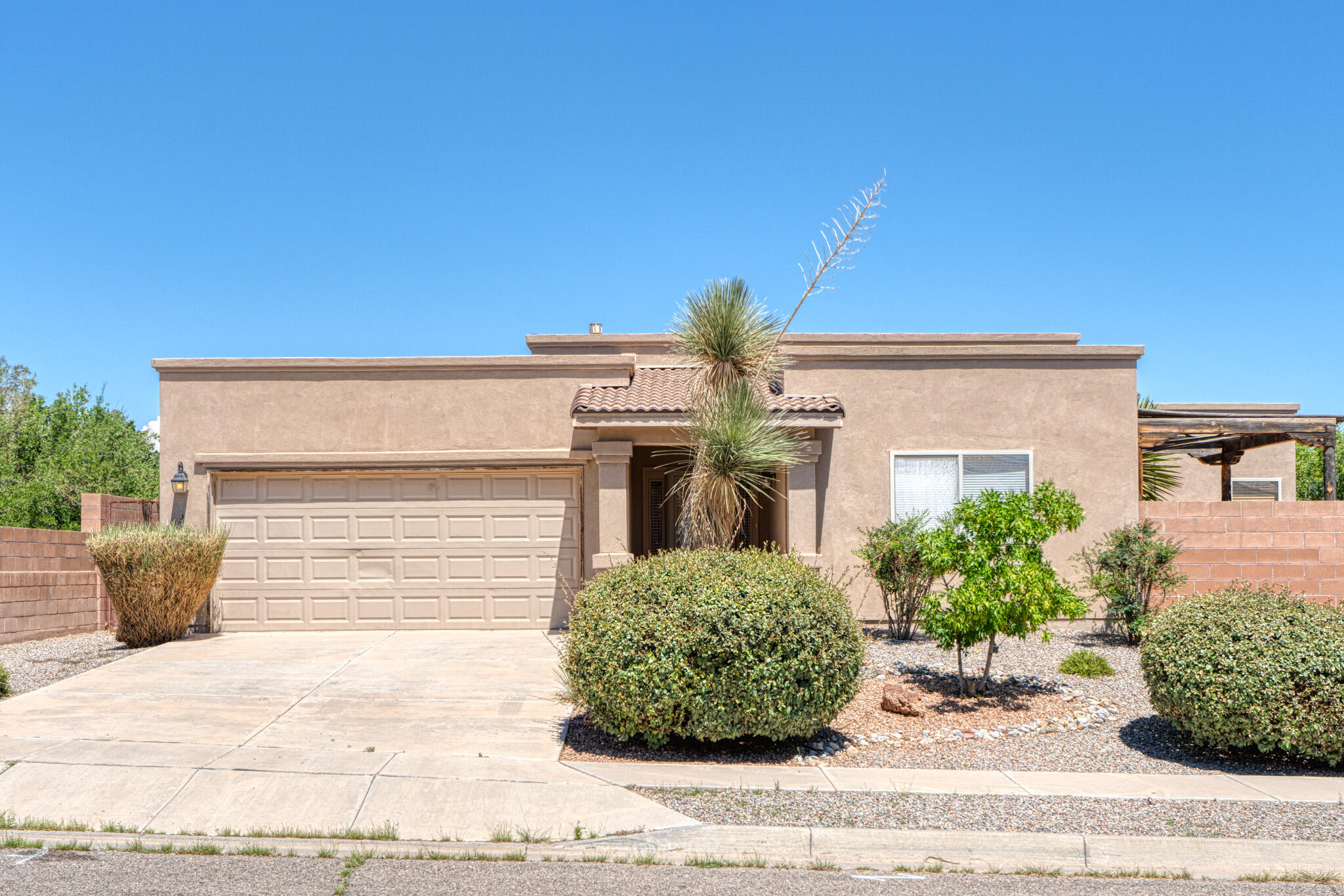953 Loma Pinon Loop