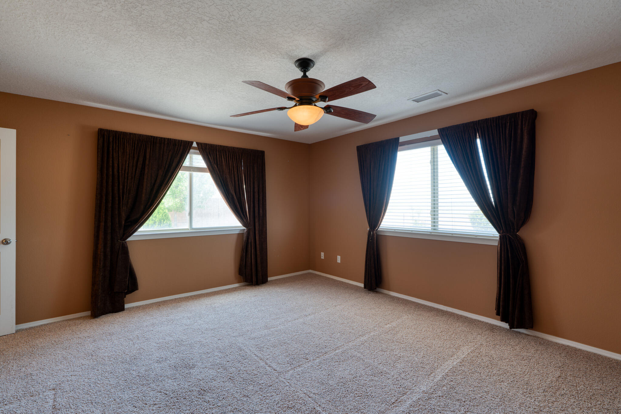 953 Loma Pinon Loop