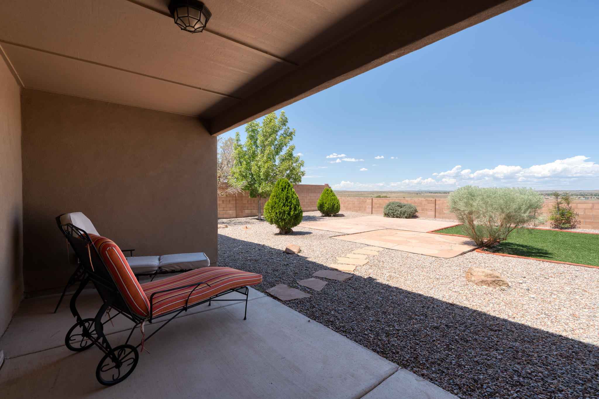 953 Loma Pinon Loop