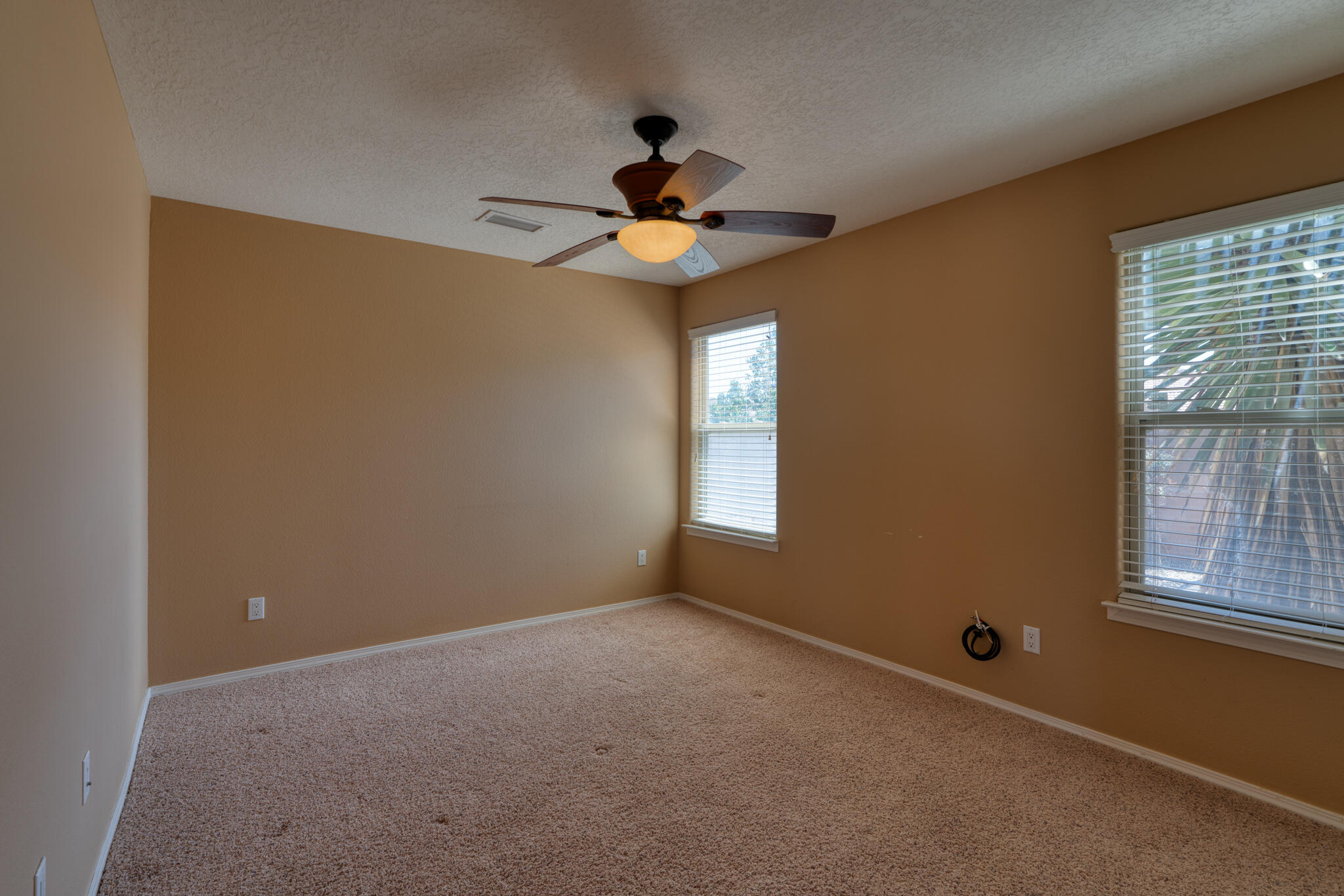 953 Loma Pinon Loop