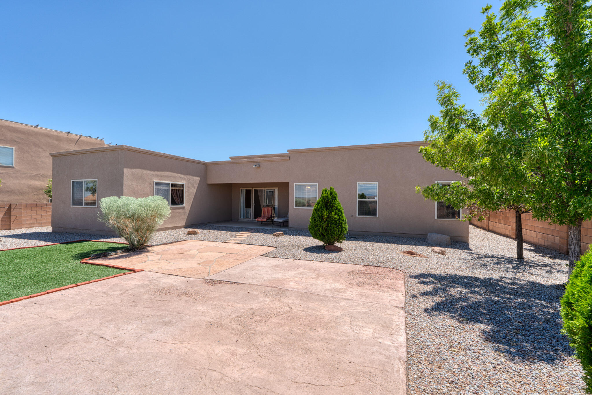 953 Loma Pinon Loop