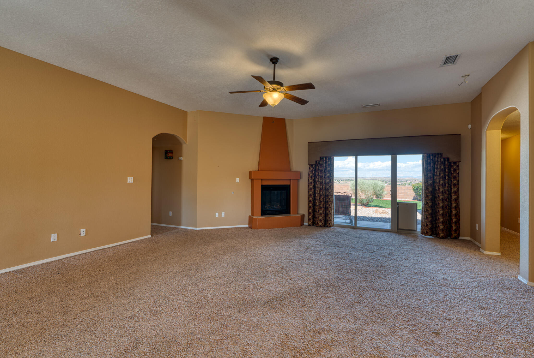 953 Loma Pinon Loop