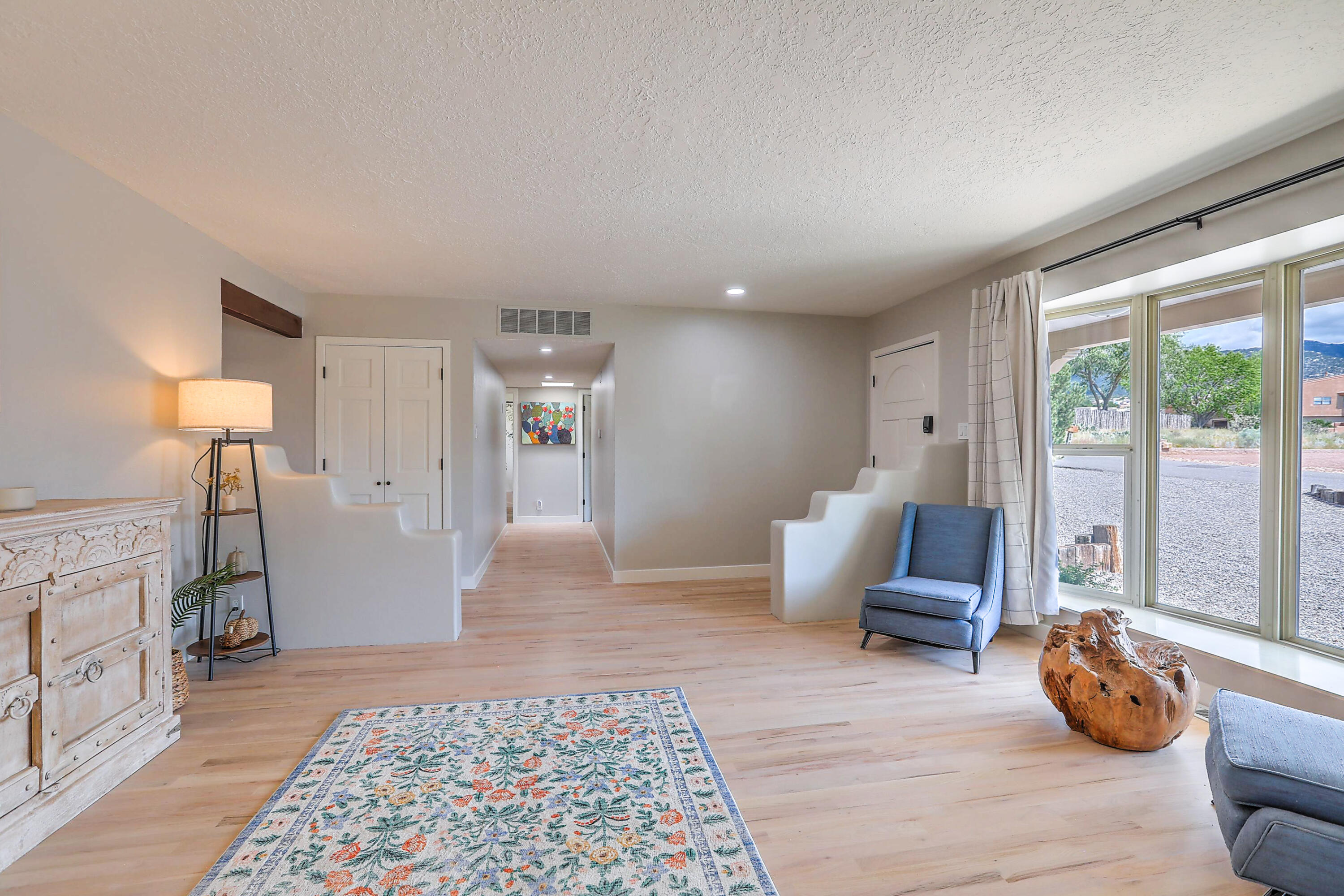 451 Live Oak Lane NE