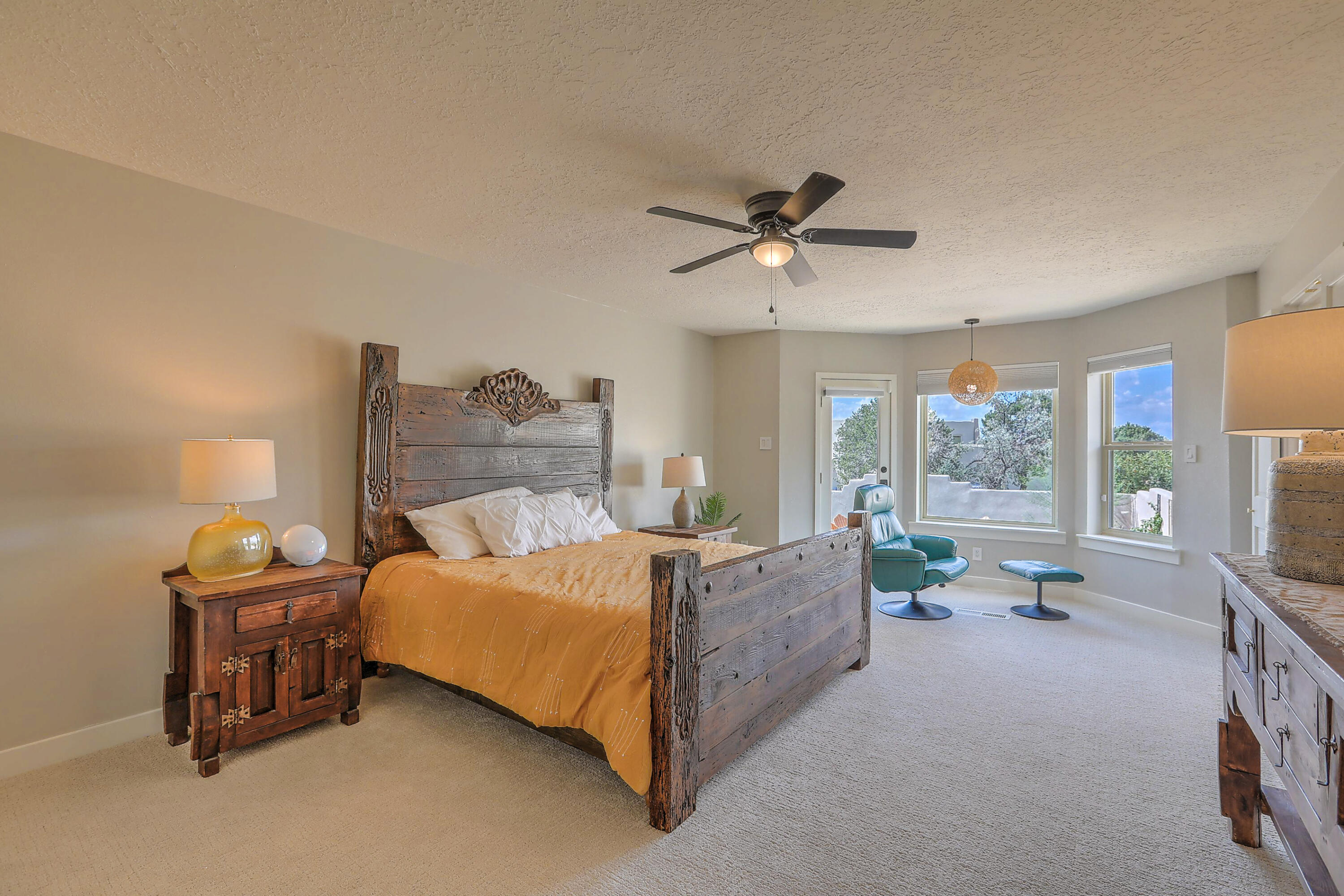 451 Live Oak Lane NE