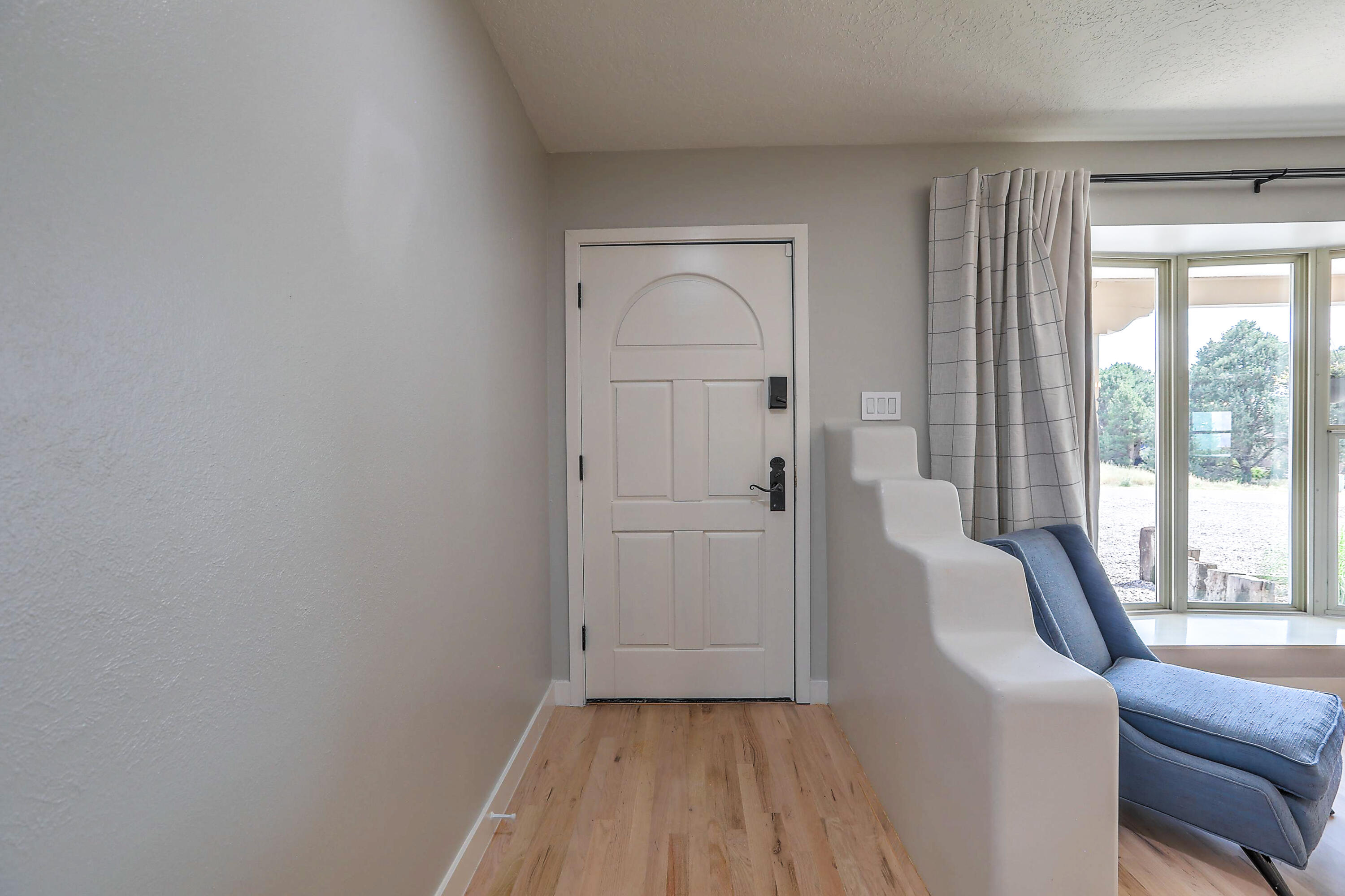 451 Live Oak Lane NE