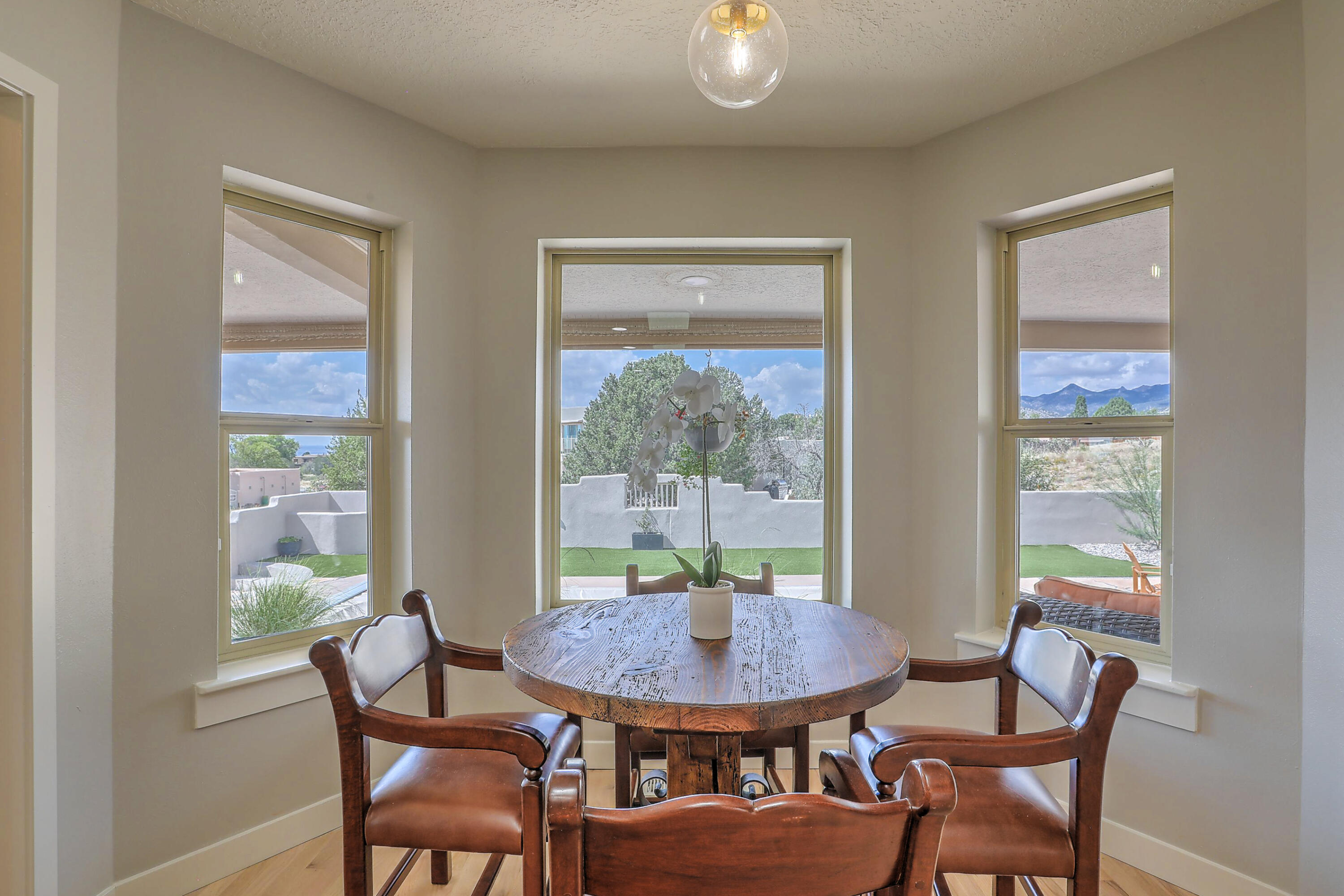 451 Live Oak Lane NE