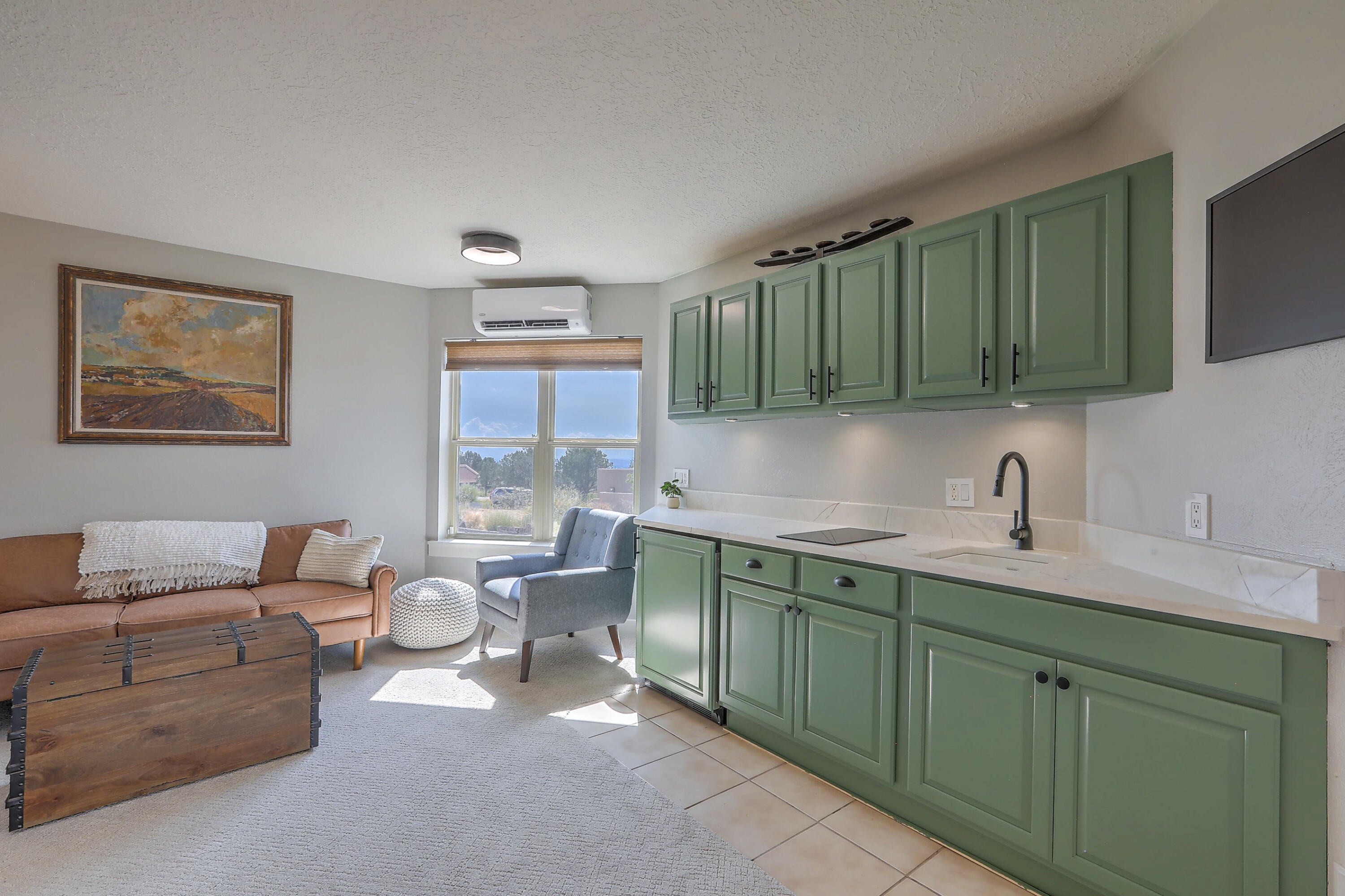 451 Live Oak Lane NE