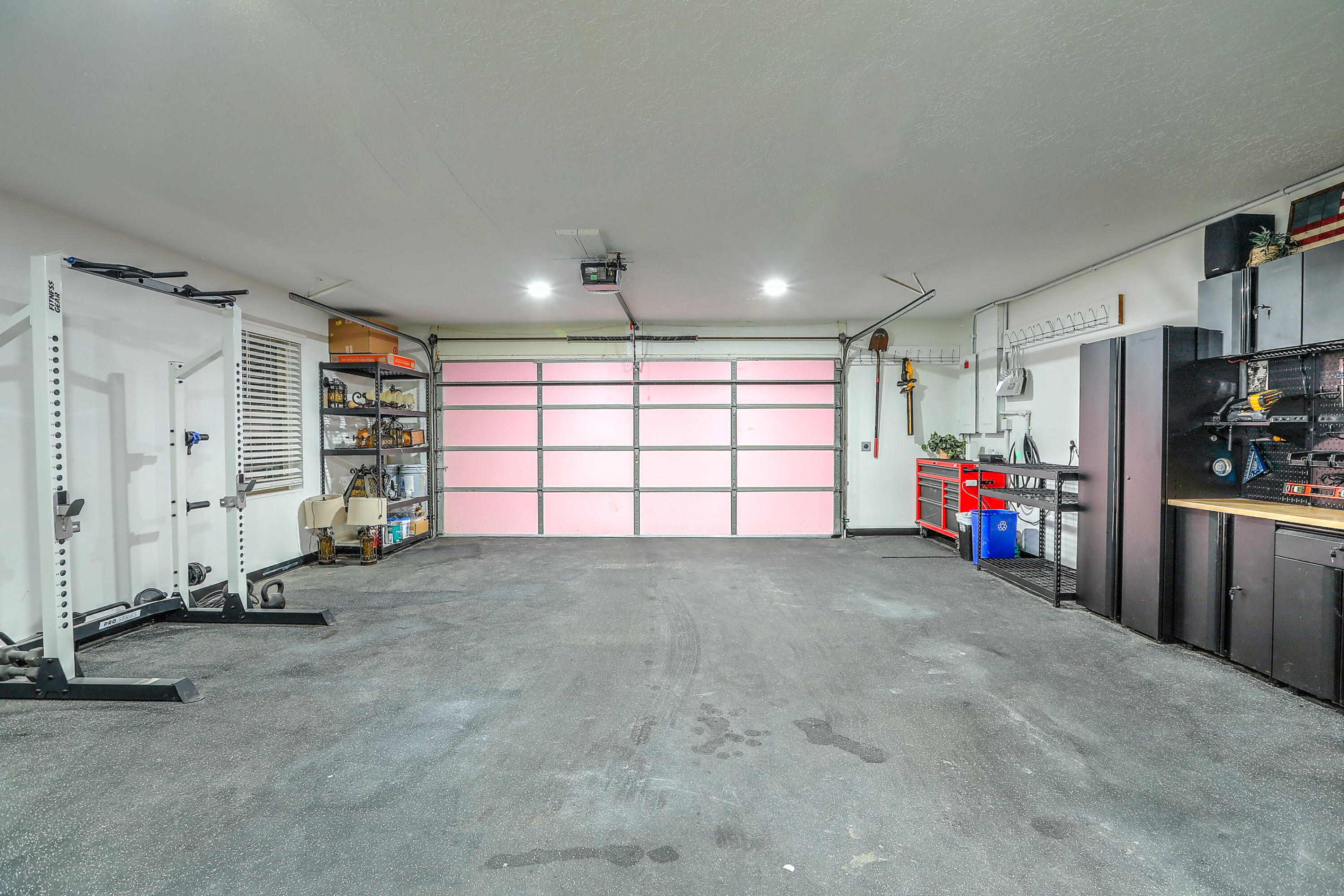 451 Live Oak Lane NE