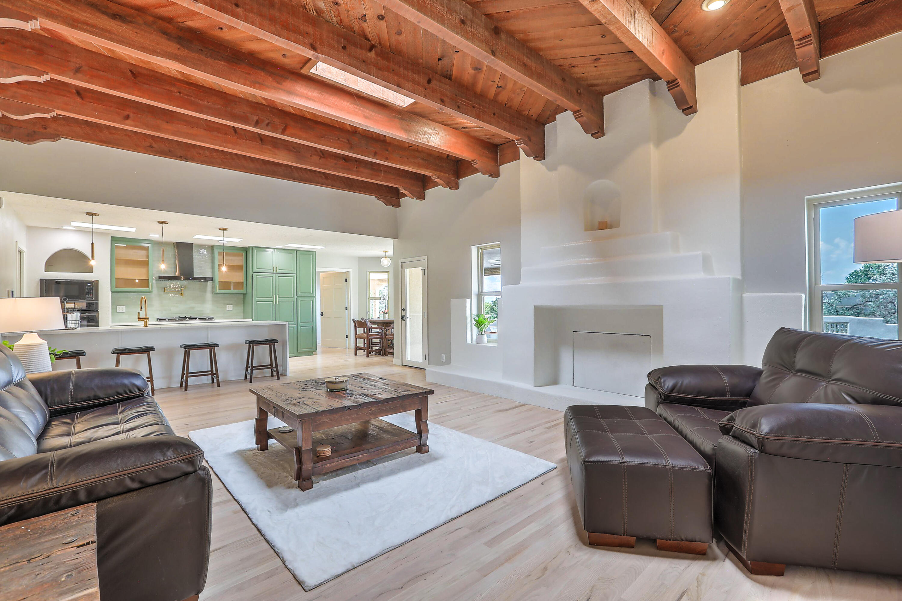 451 Live Oak Lane NE