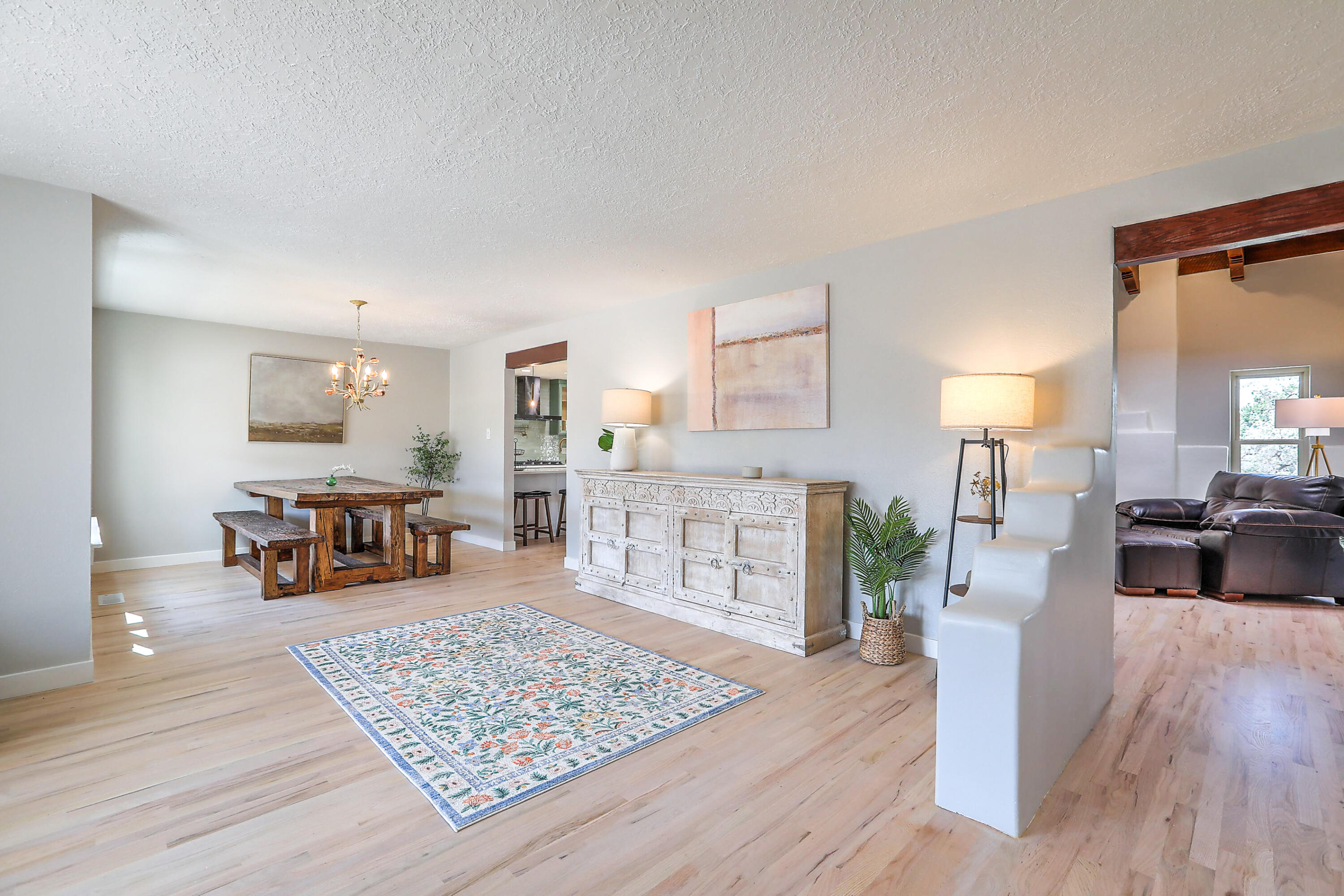 451 Live Oak Lane NE