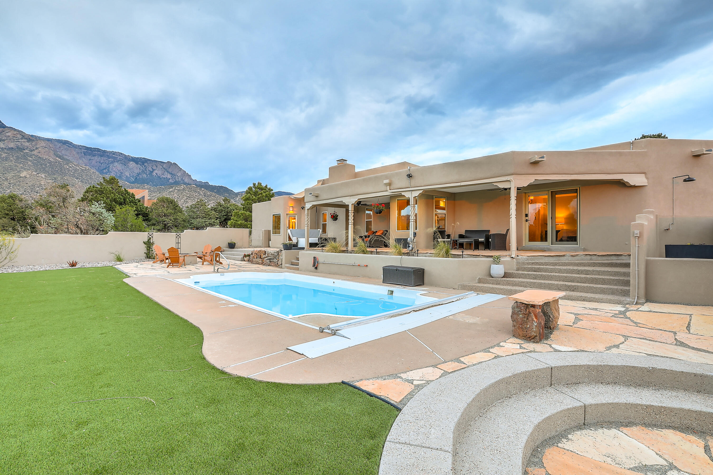 451 Live Oak Lane NE