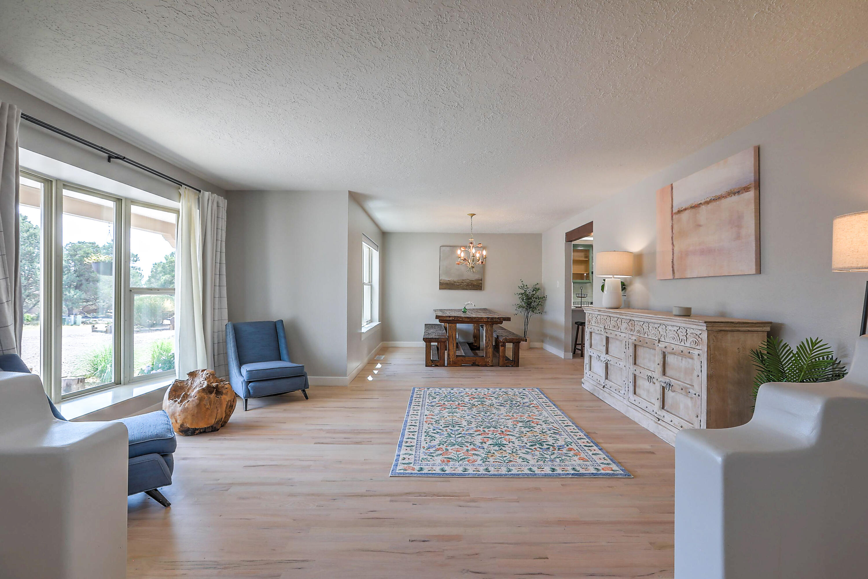 451 Live Oak Lane NE