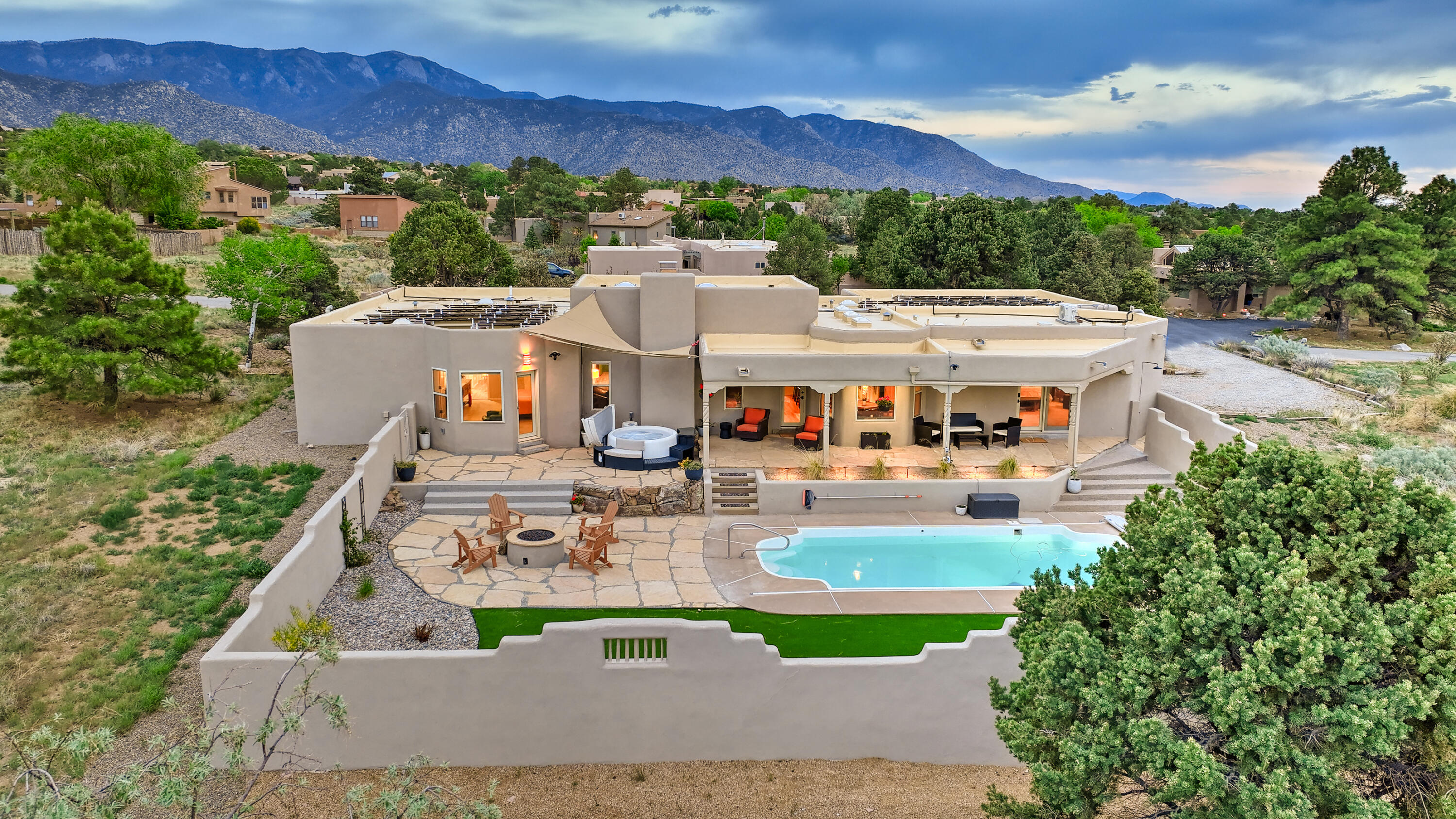 451 Live Oak Lane NE