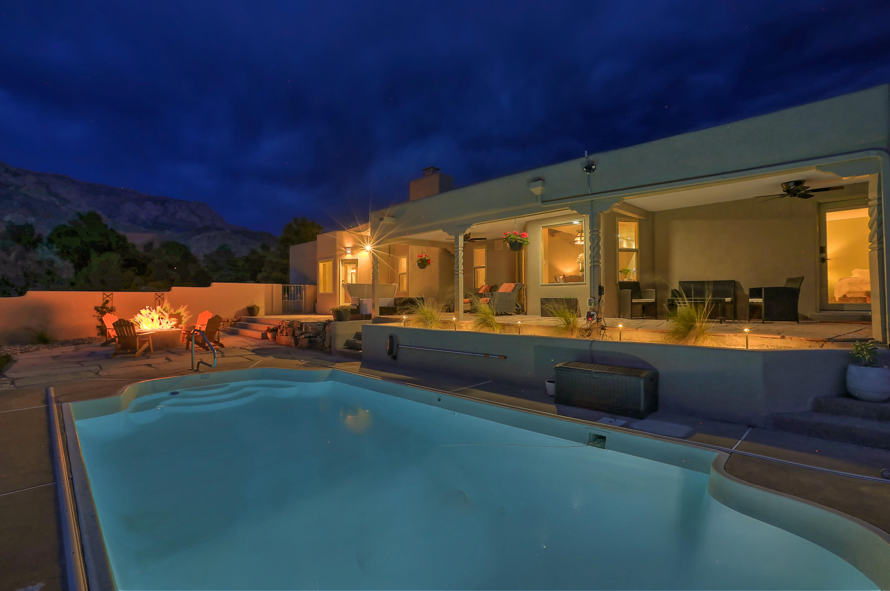 451 Live Oak Lane NE