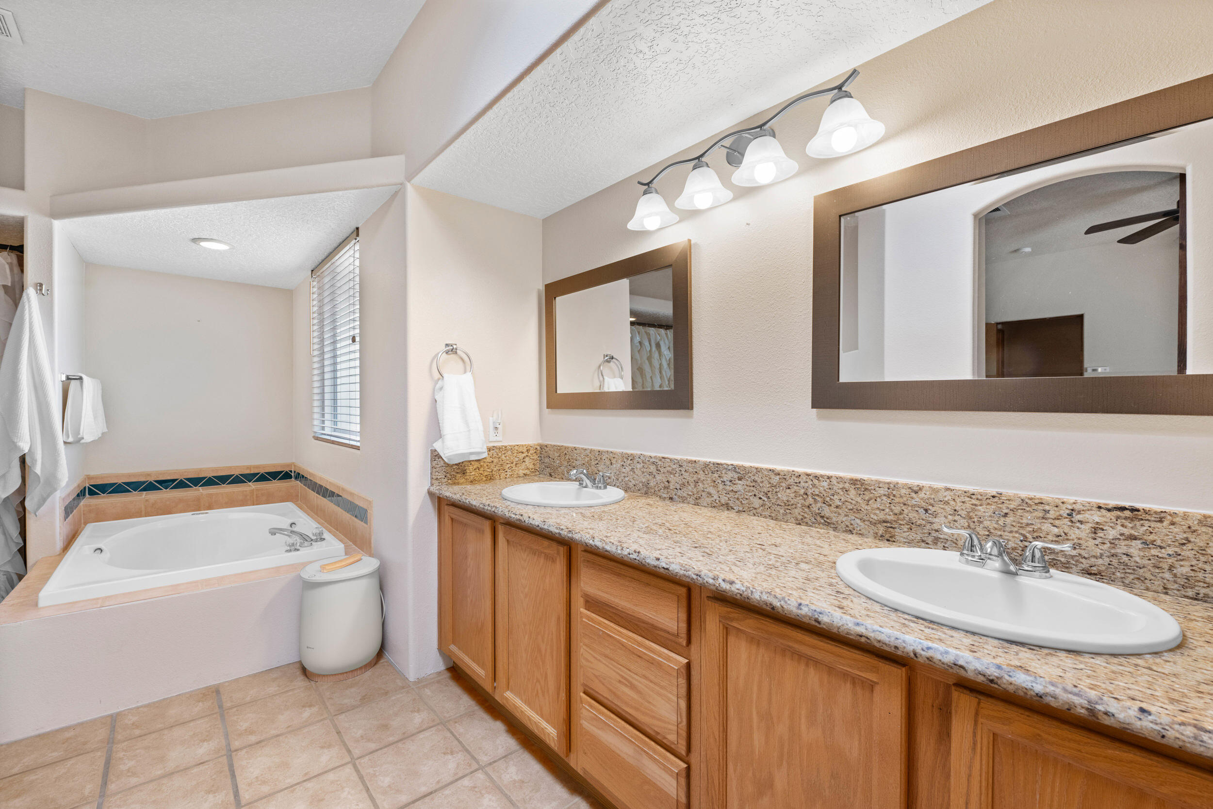 11000 Montecillo Drive NW