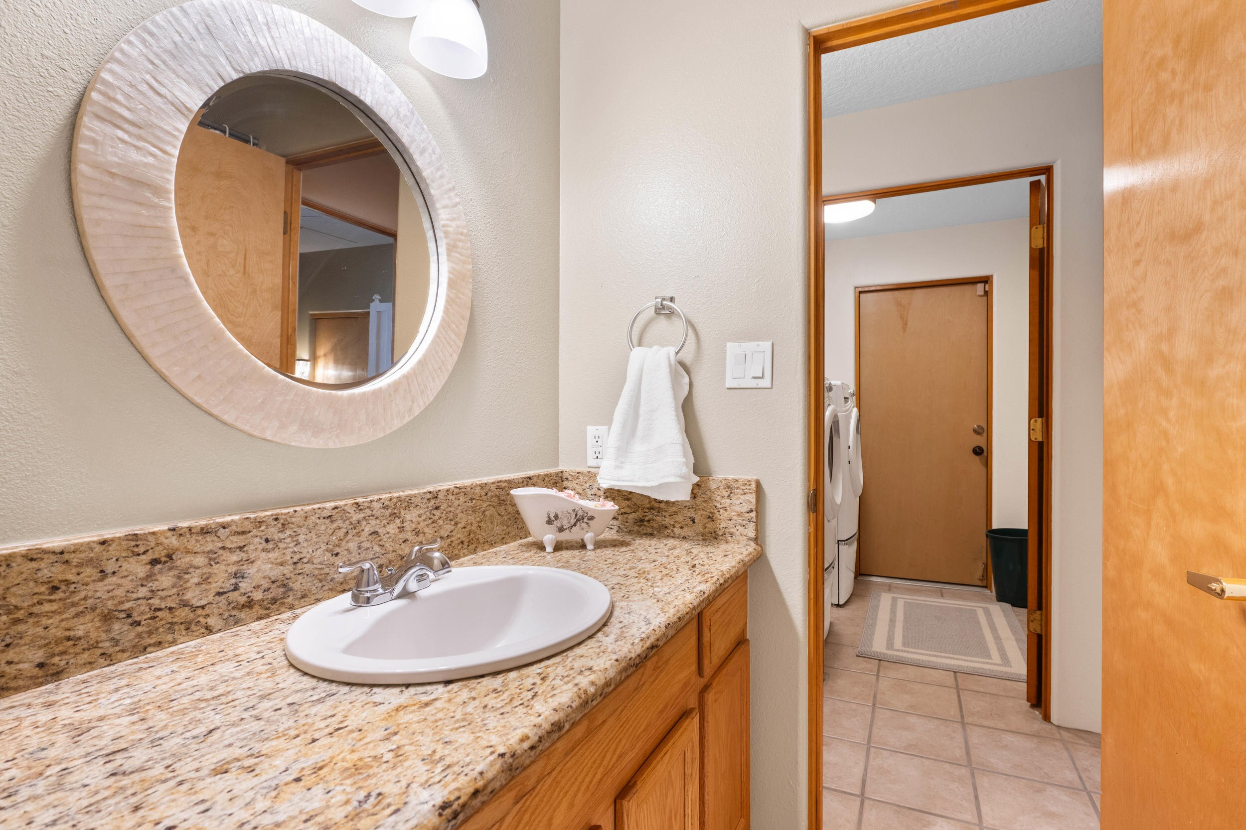 11000 Montecillo Drive NW