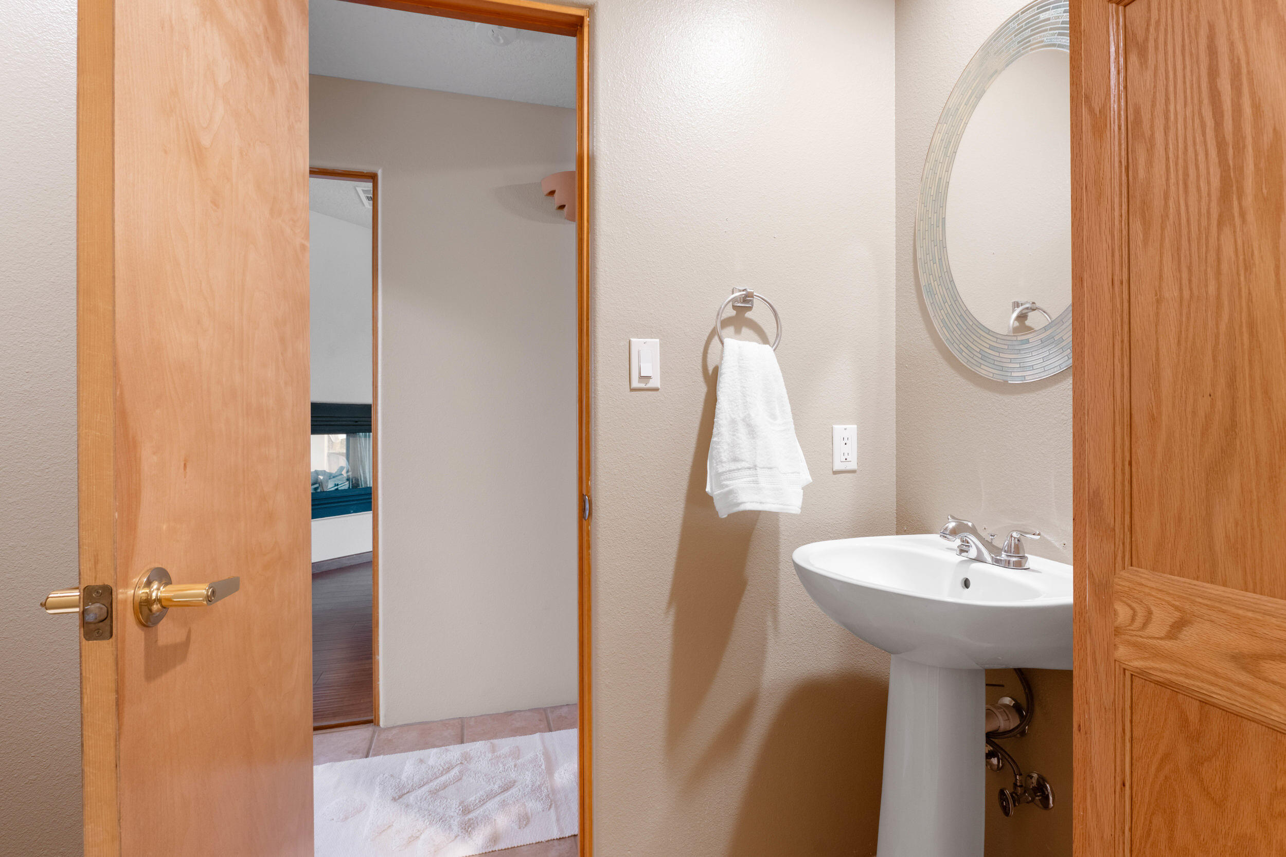 11000 Montecillo Drive NW