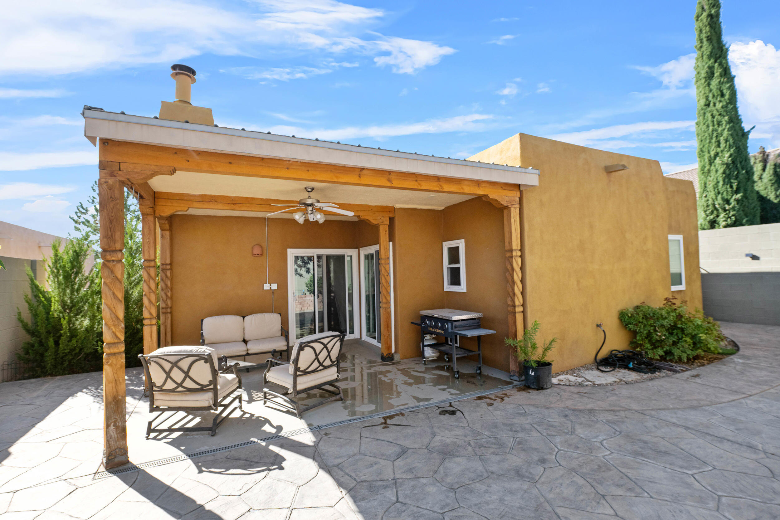 11000 Montecillo Drive NW