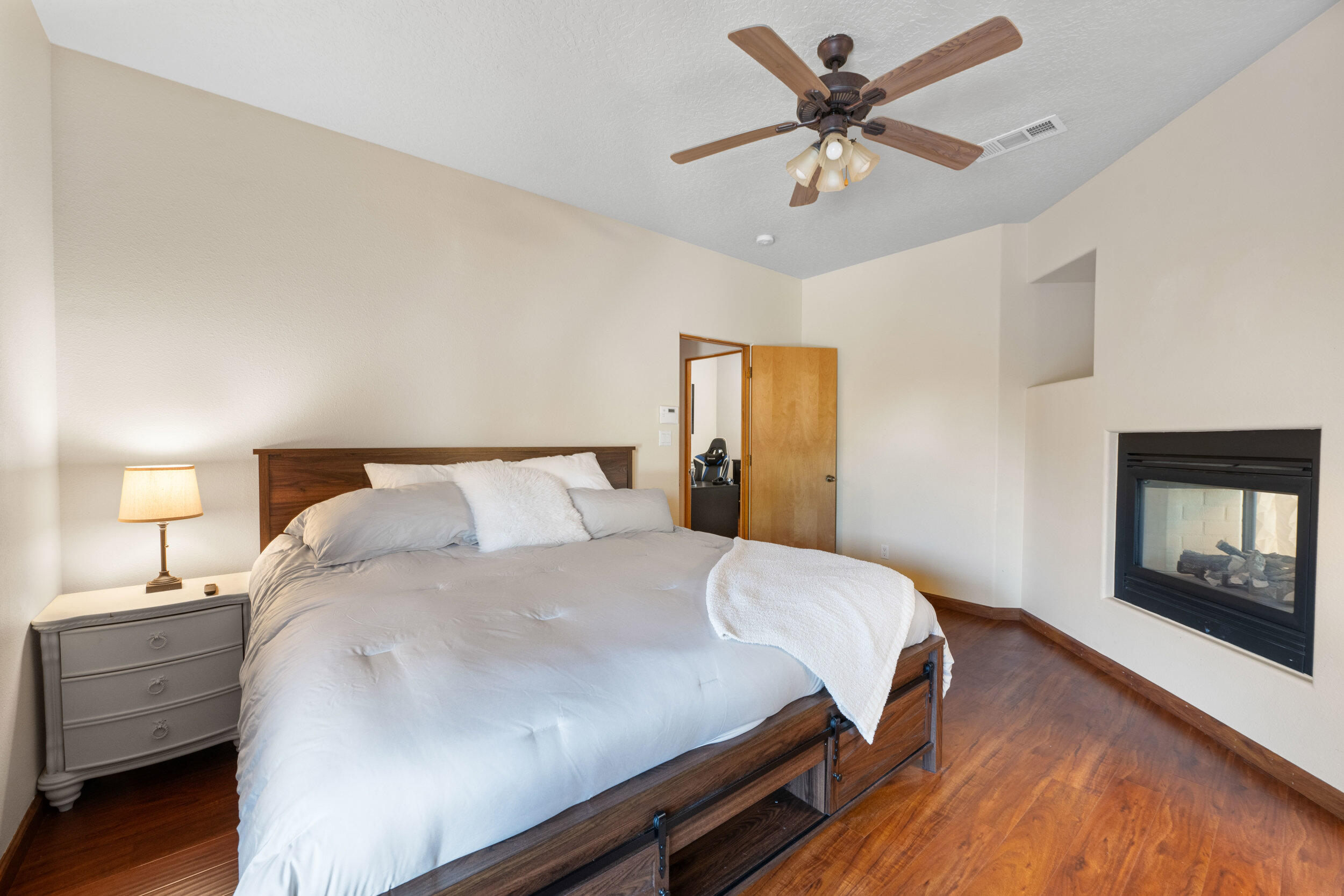 11000 Montecillo Drive NW