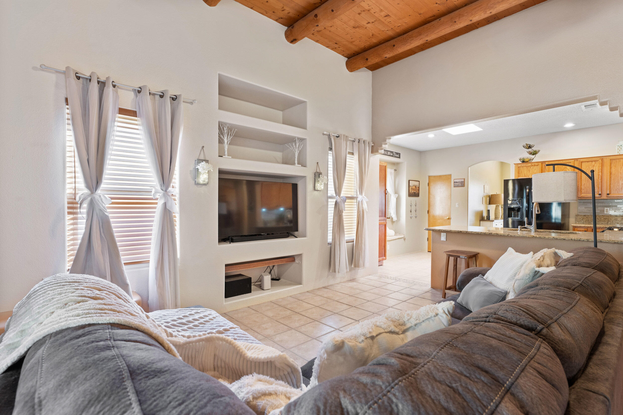 11000 Montecillo Drive NW