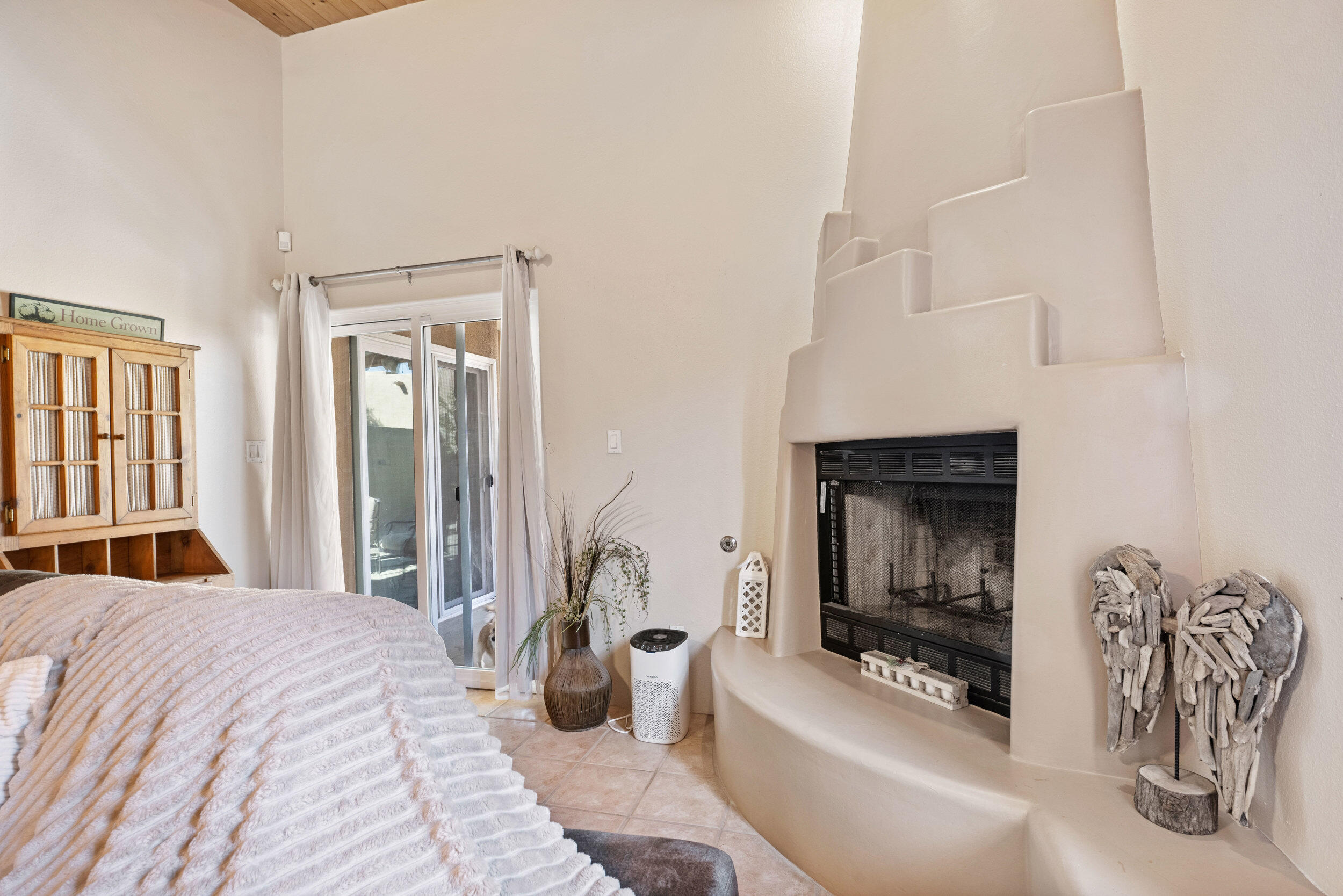 11000 Montecillo Drive NW