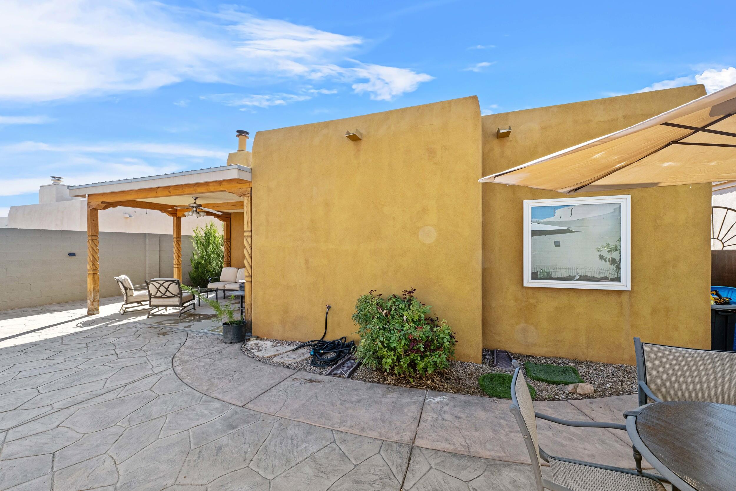 11000 Montecillo Drive NW