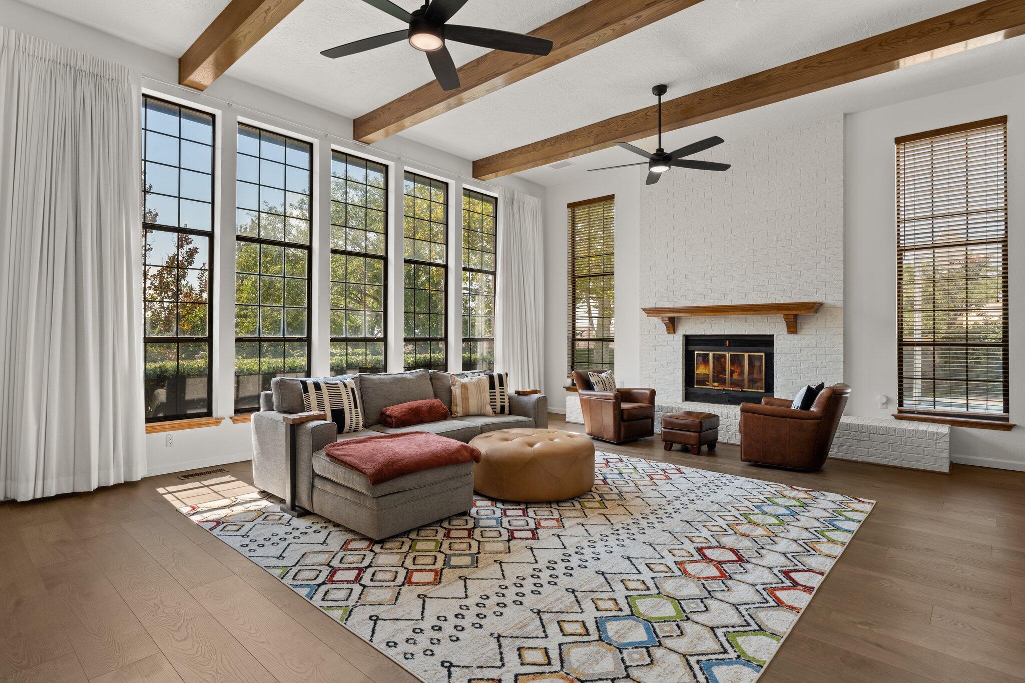 9504 LAYTON Place NE