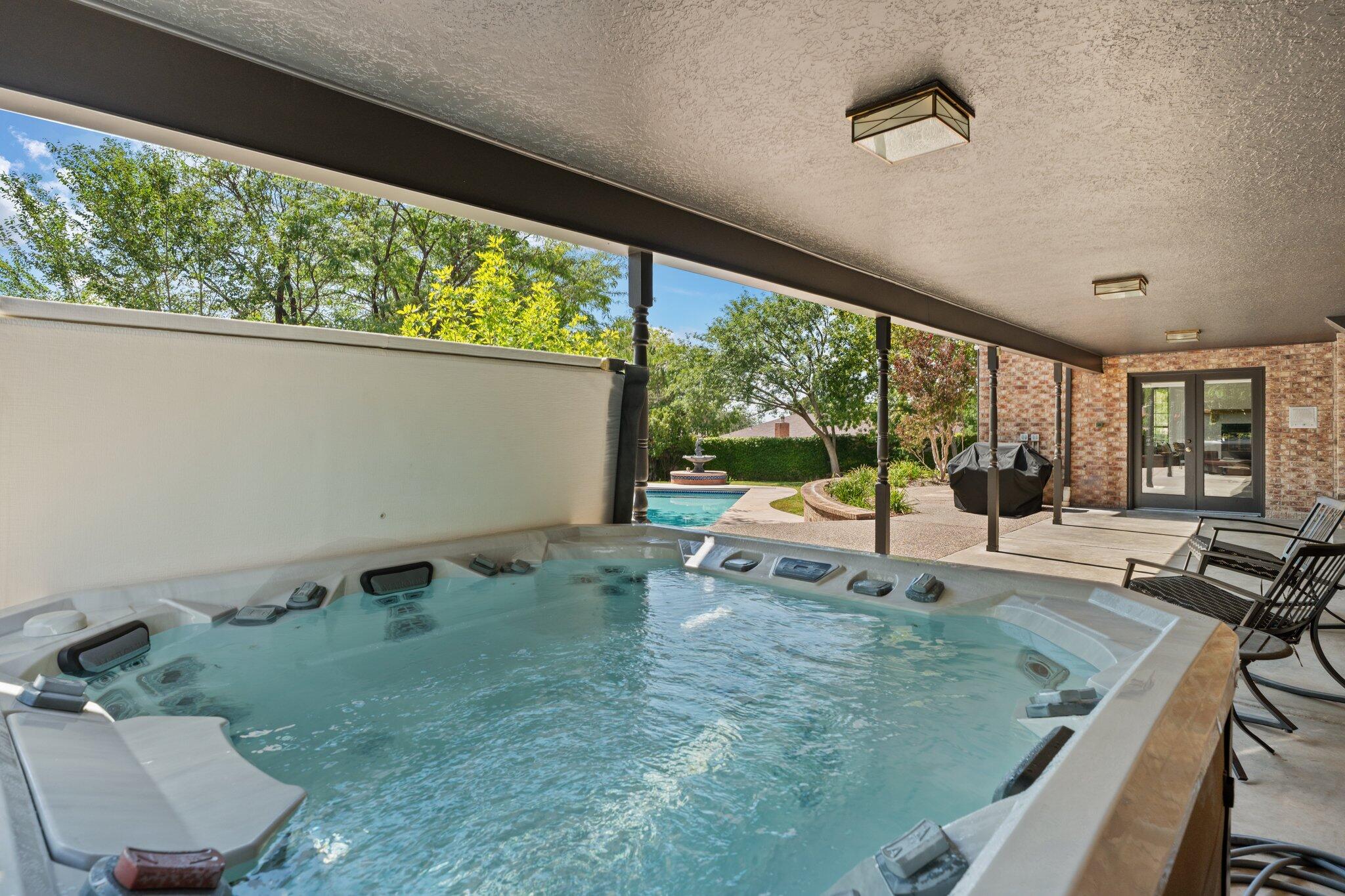 9504 LAYTON Place NE