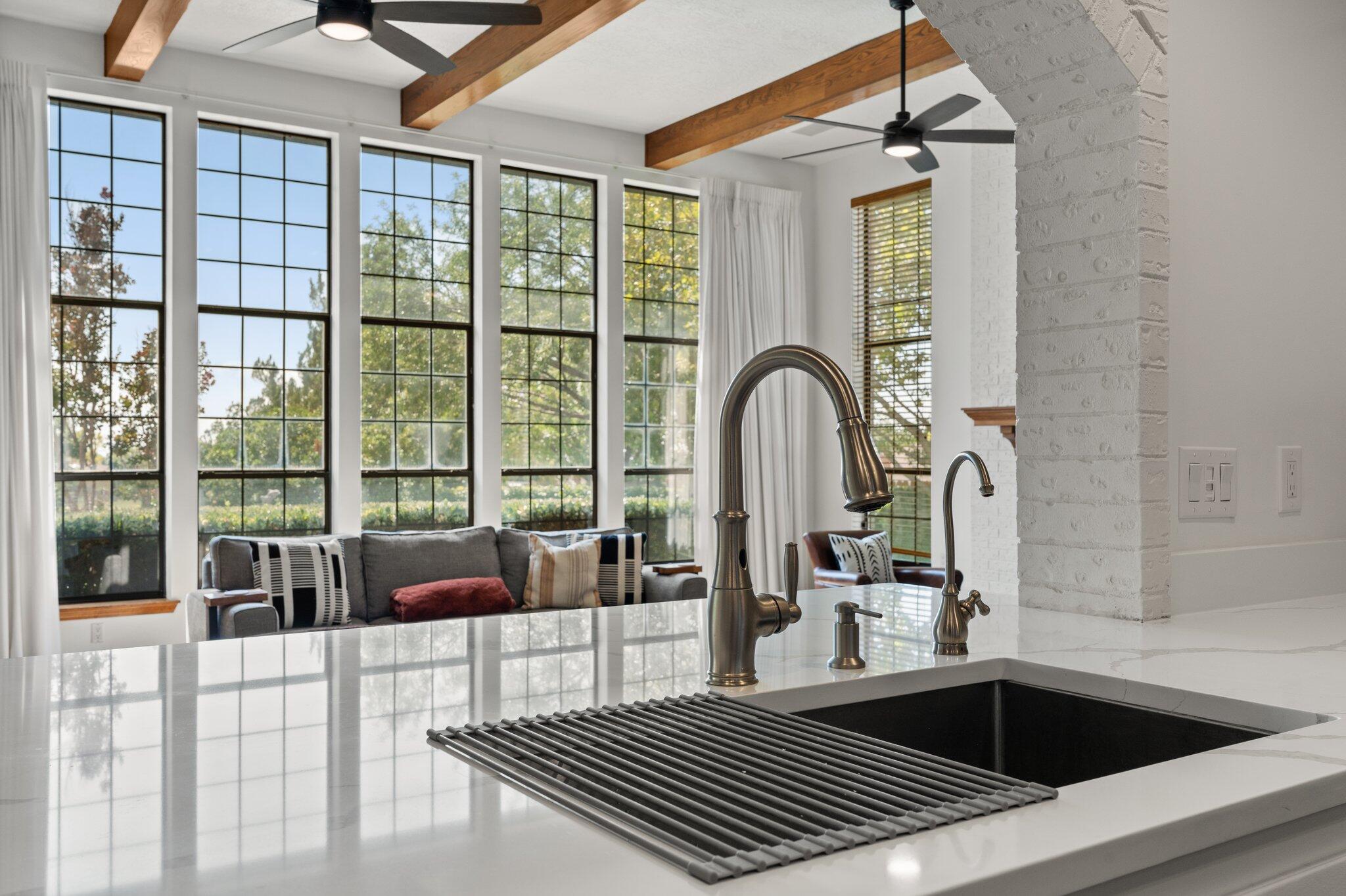 9504 LAYTON Place NE