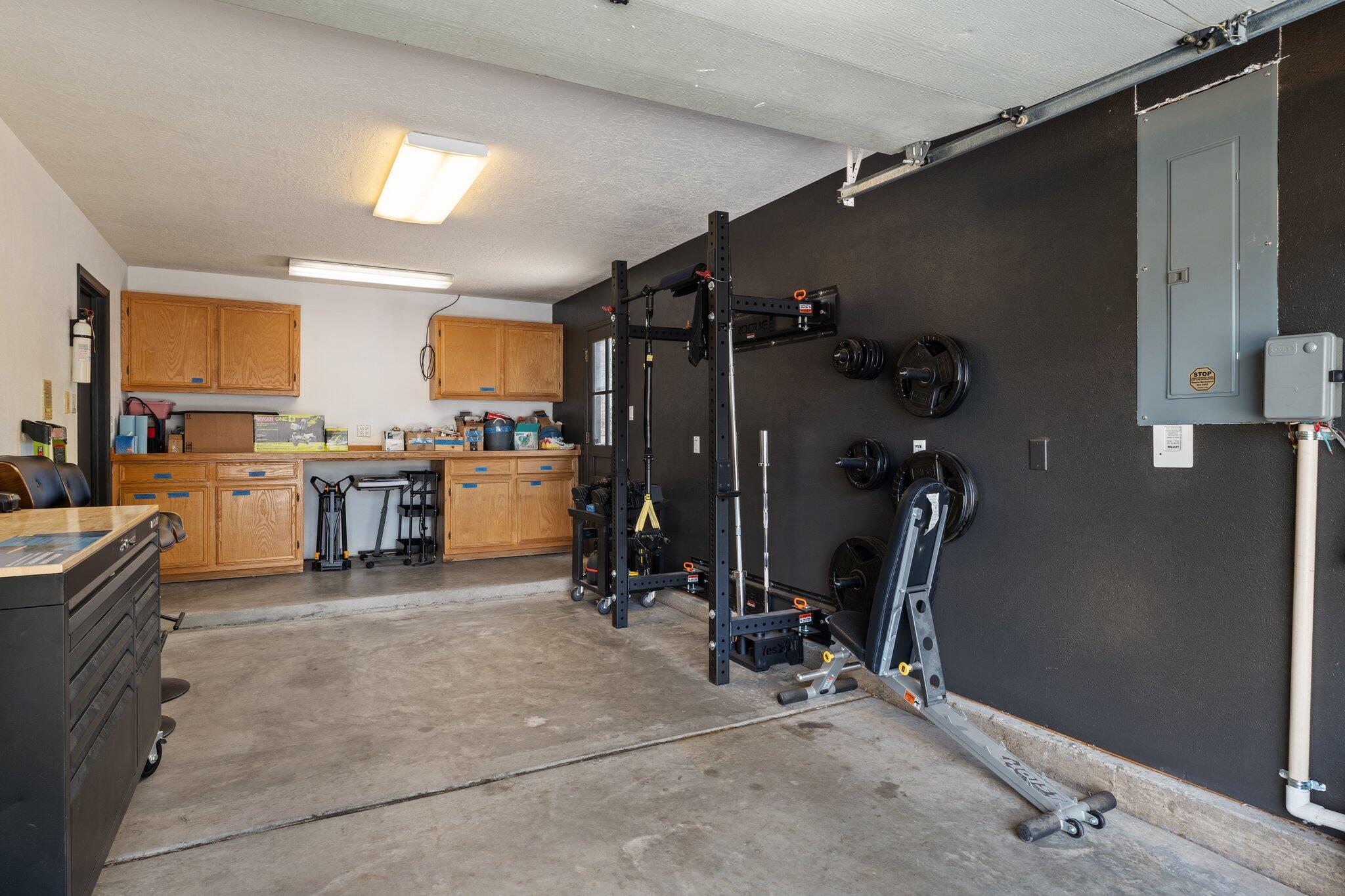 9504 LAYTON Place NE