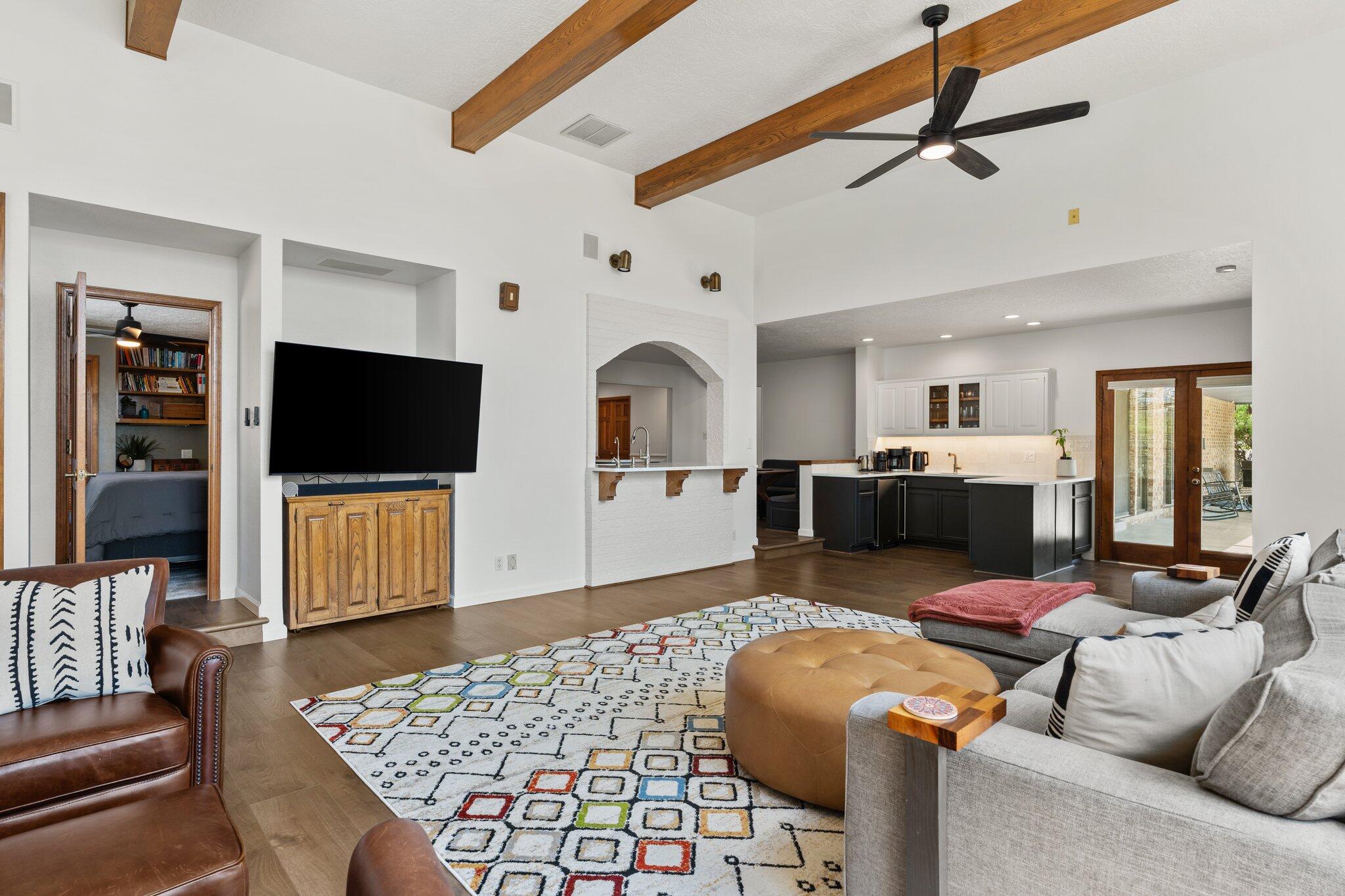 9504 LAYTON Place NE