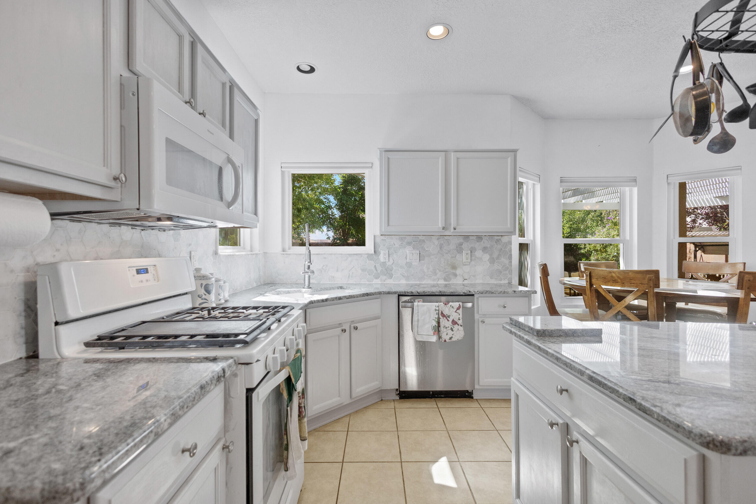 10345 Pintura Place NW