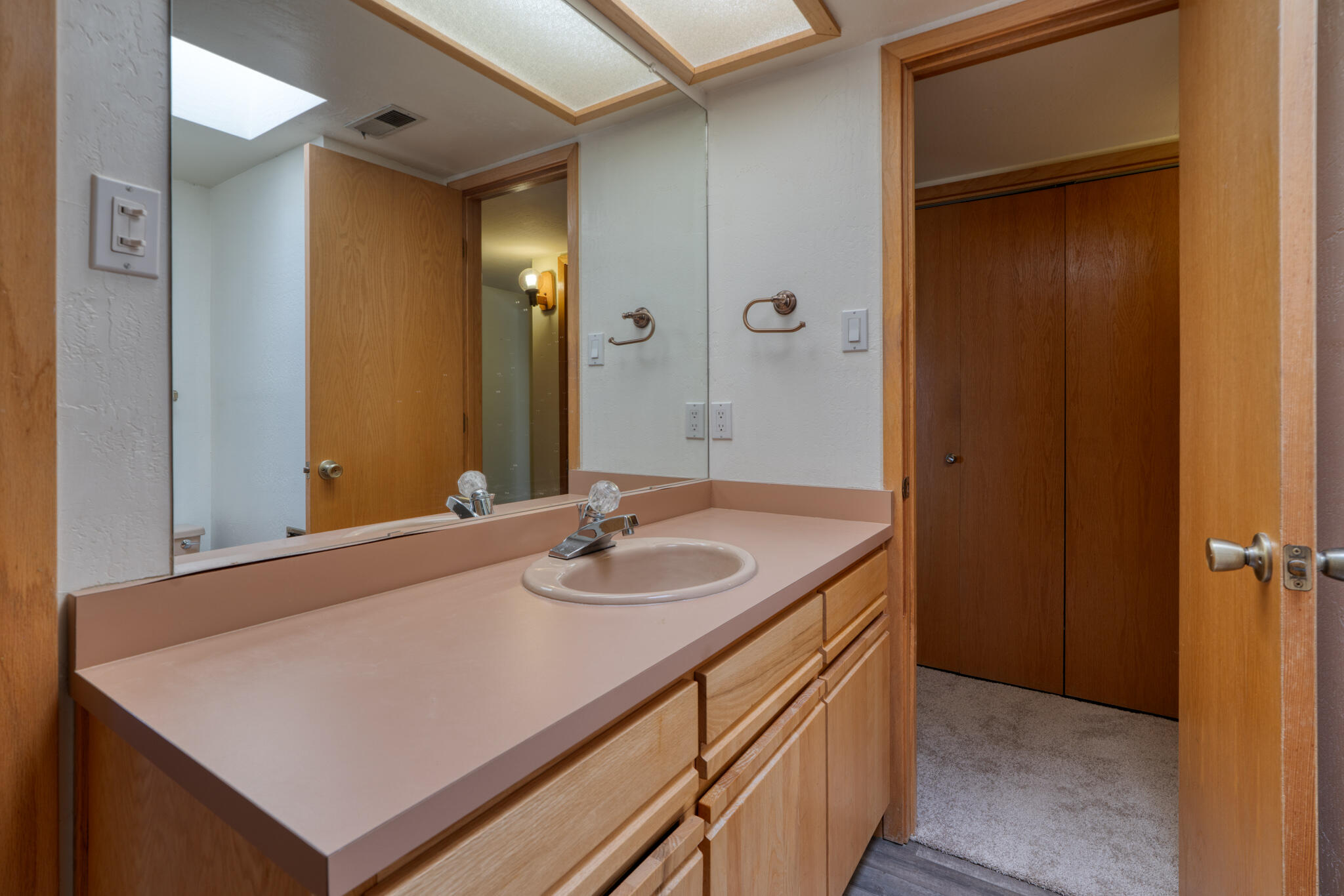 1816 TRAMWAY TERRACE Loop NE