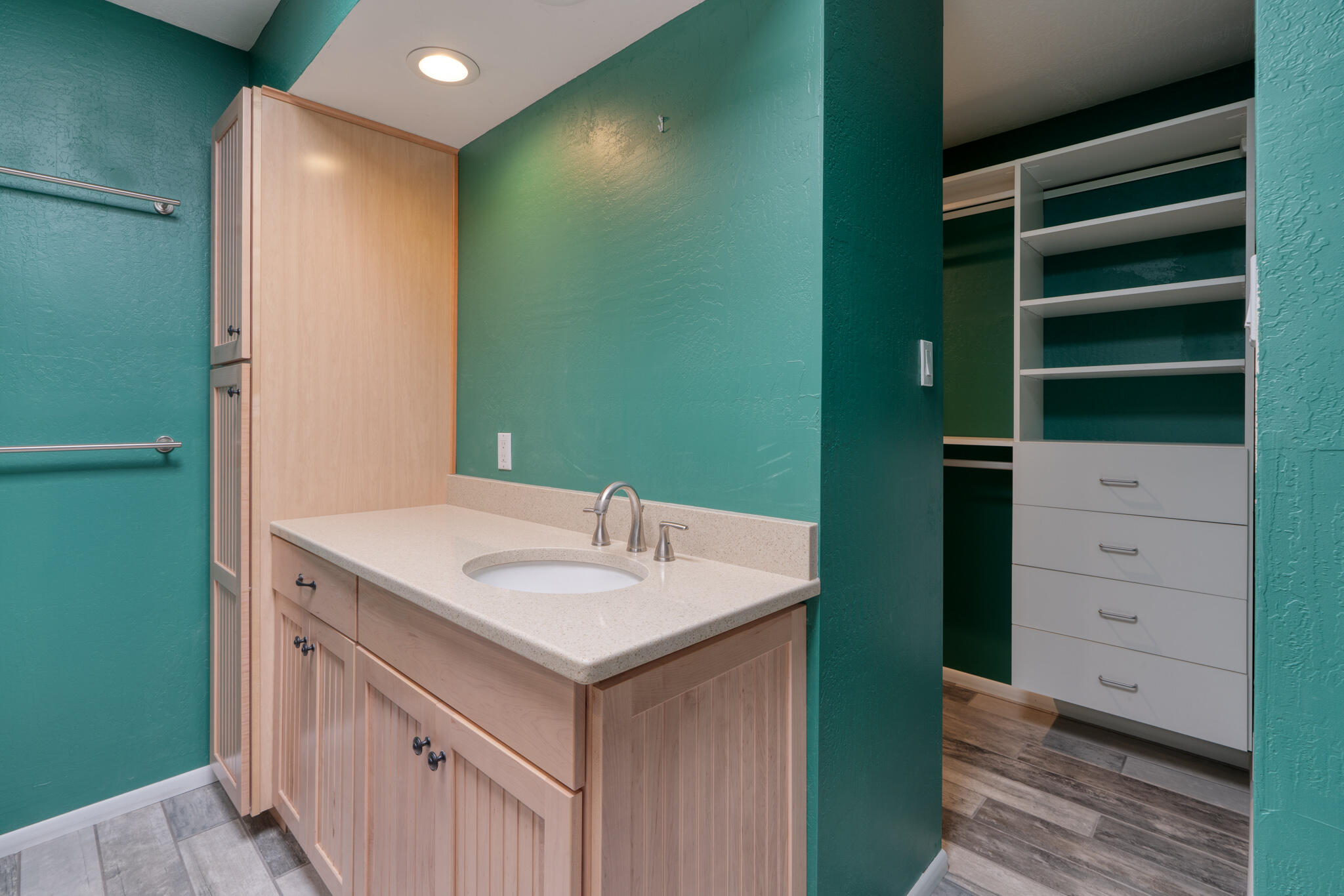 1816 TRAMWAY TERRACE Loop NE