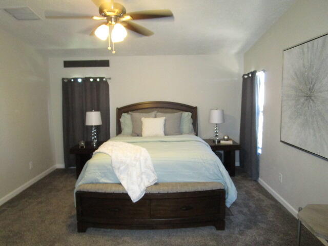 6 SKYLINE Court