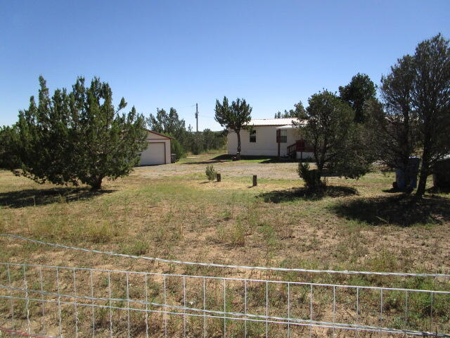 6 SKYLINE Court