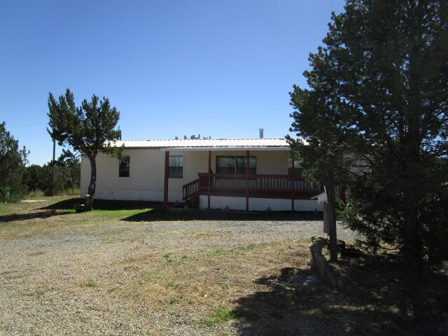 6 SKYLINE Court