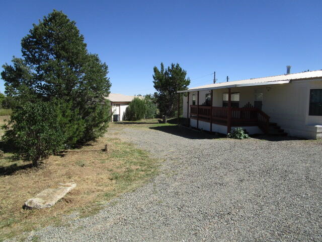 6 SKYLINE Court