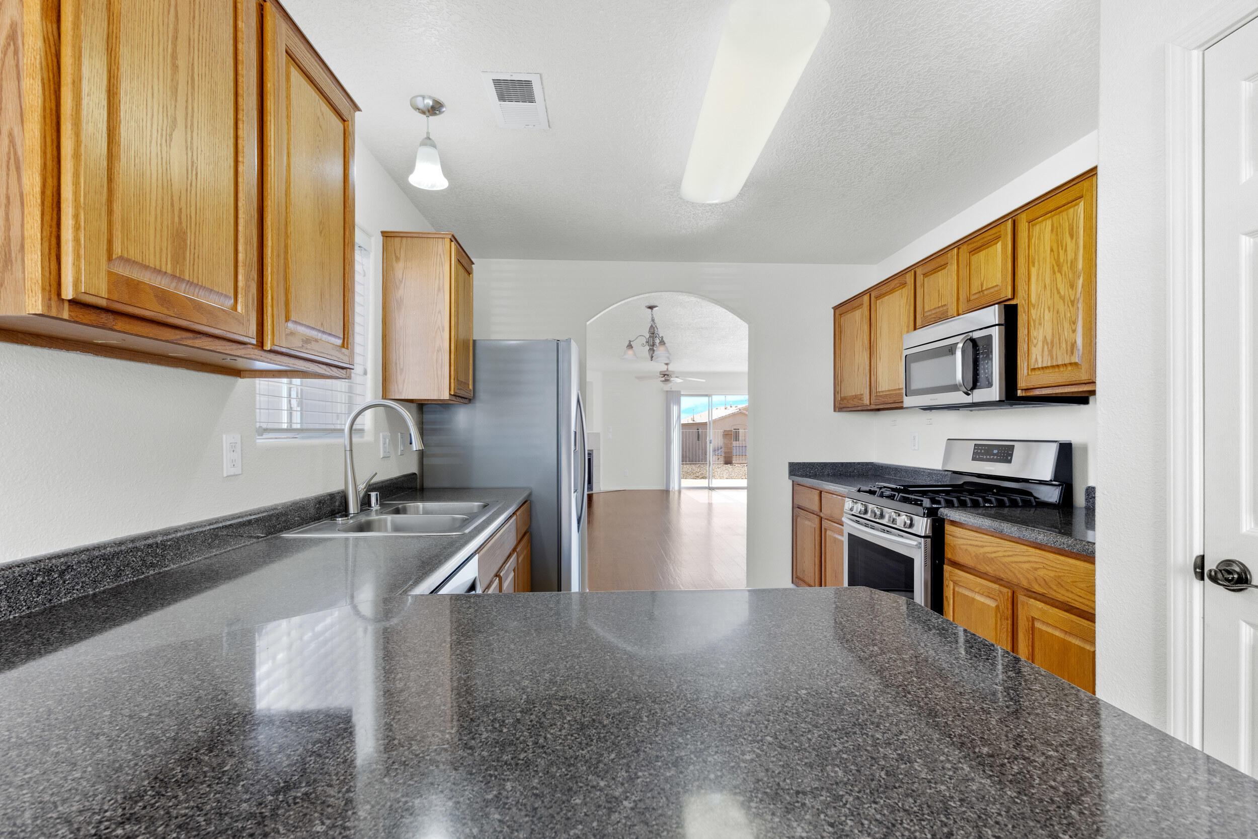 3828 OPHELIA Avenue NW