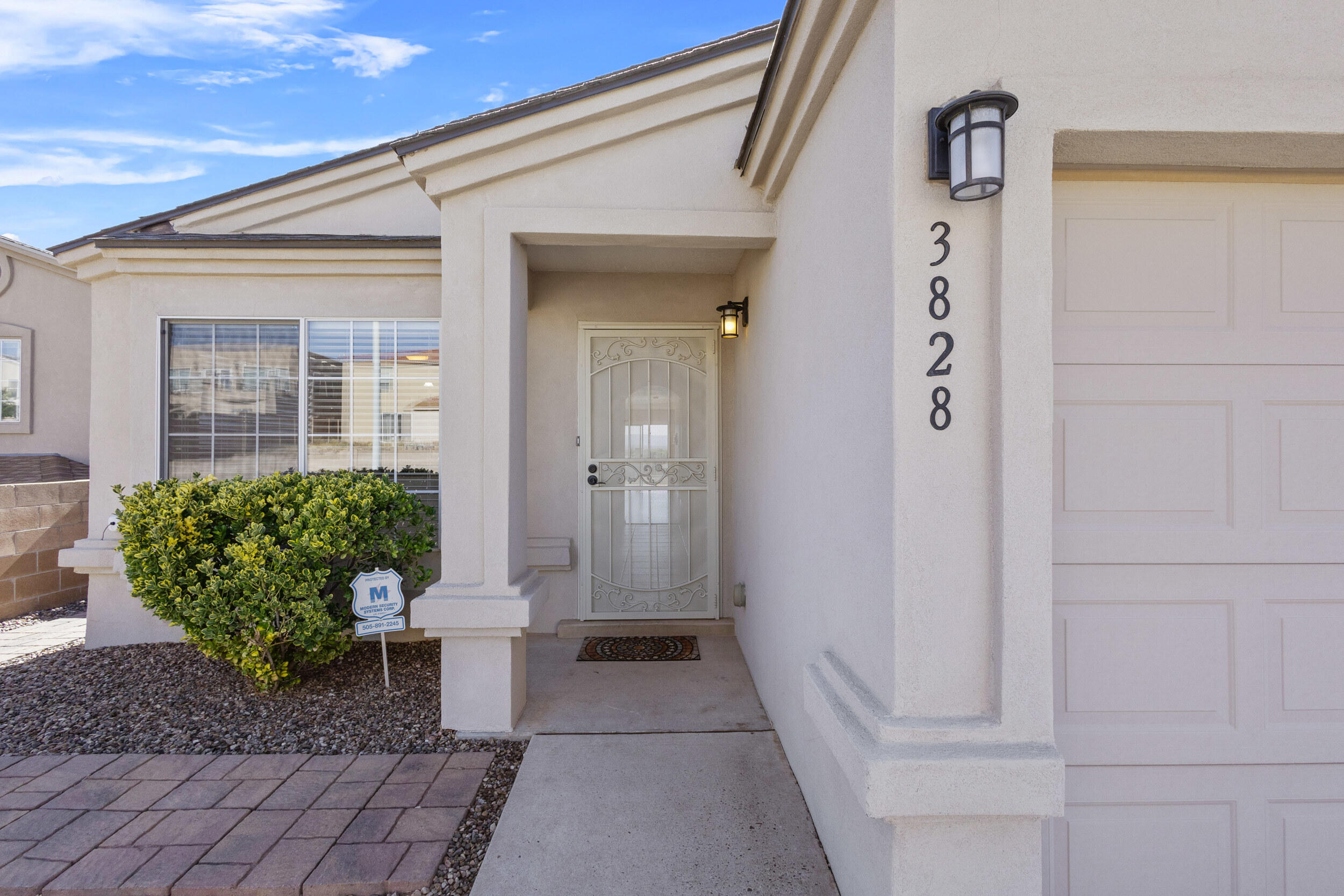 3828 OPHELIA Avenue NW