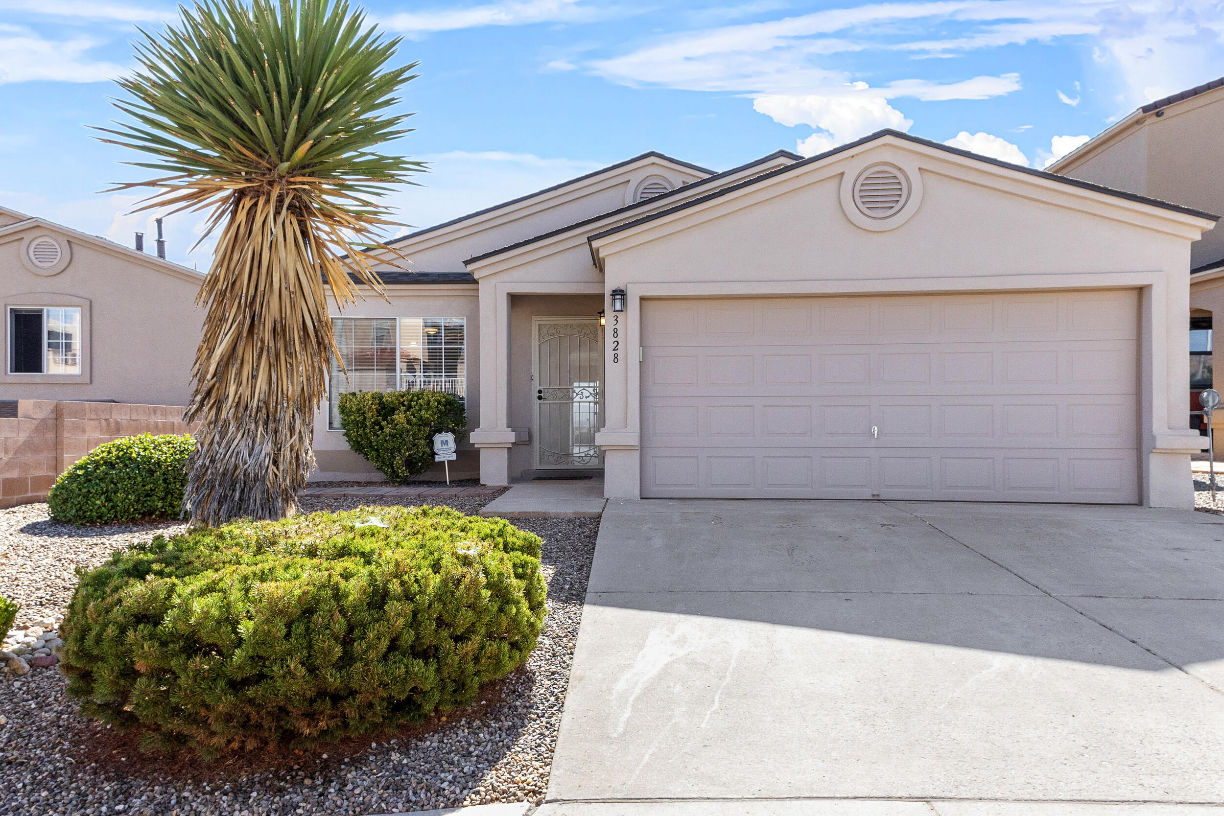 3828 OPHELIA Avenue NW