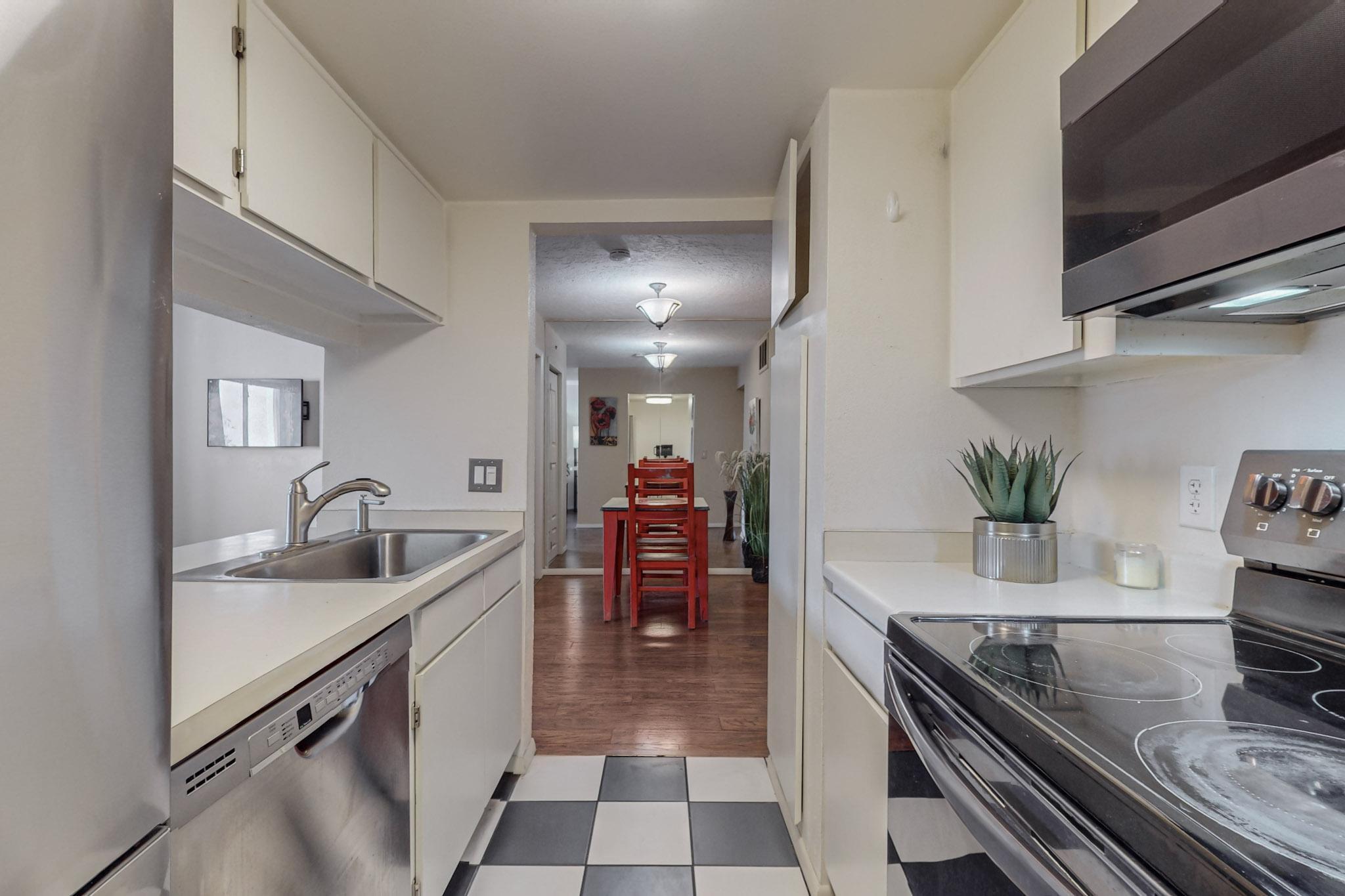 3501 JUAN TABO Boulevard NE M3