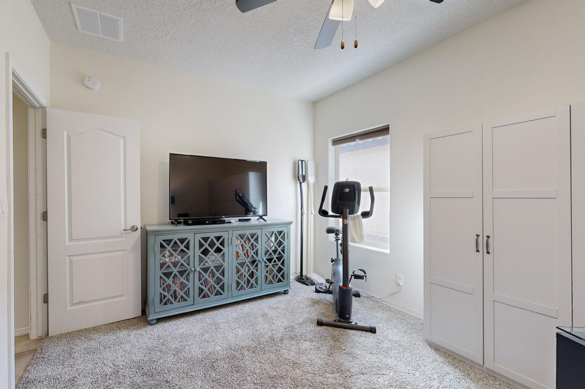 3833 PUENTA ALTO Avenue NE