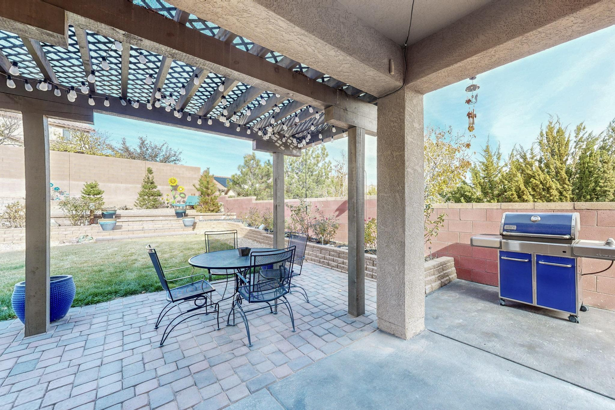 3833 PUENTA ALTO Avenue NE