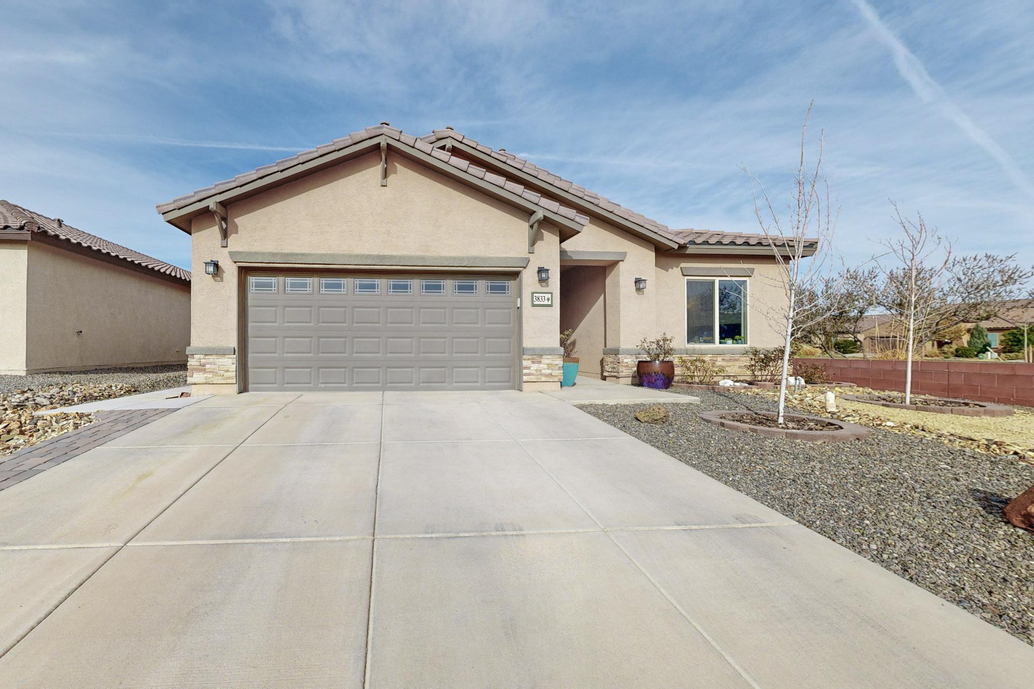 3833 PUENTA ALTO Avenue NE