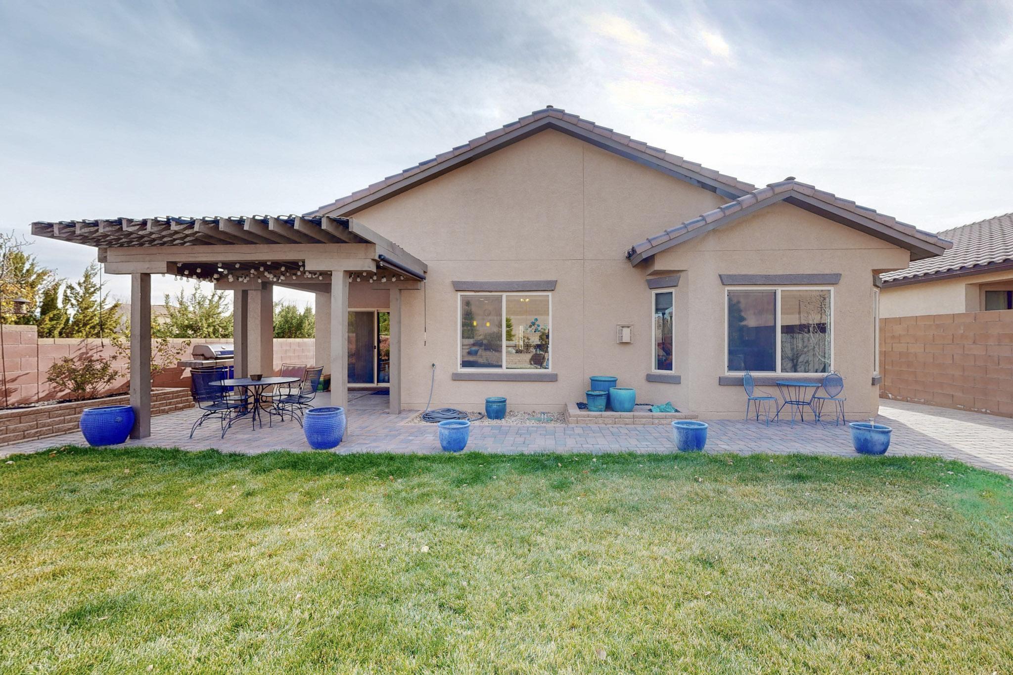 3833 PUENTA ALTO Avenue NE