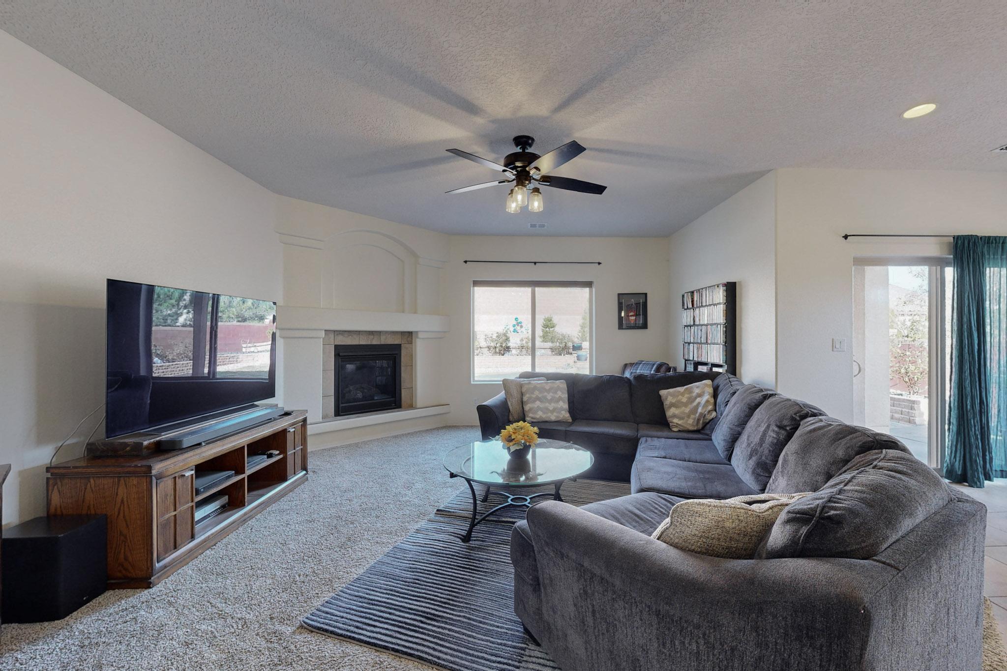 3833 PUENTA ALTO Avenue NE