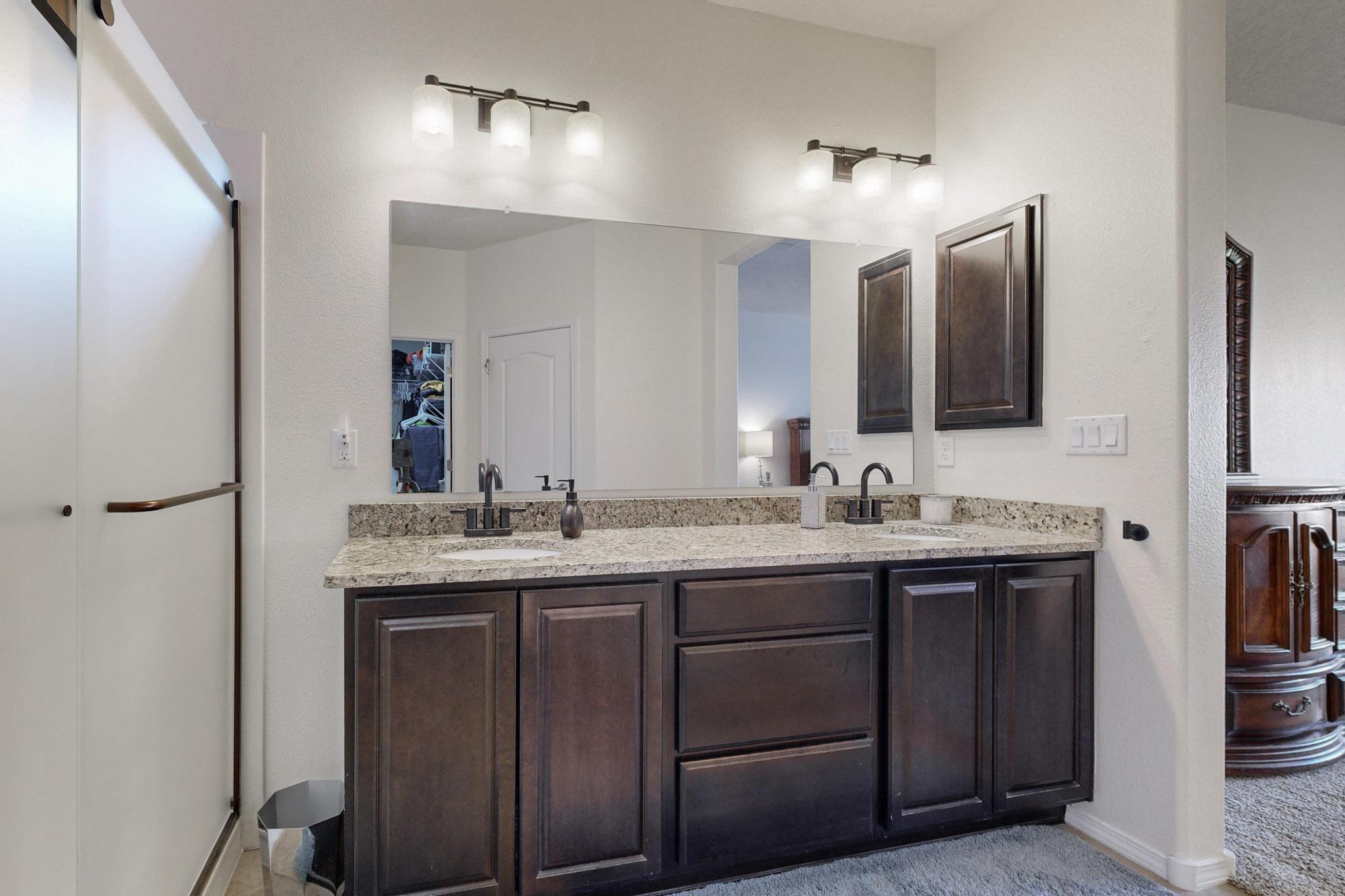 3833 PUENTA ALTO Avenue NE