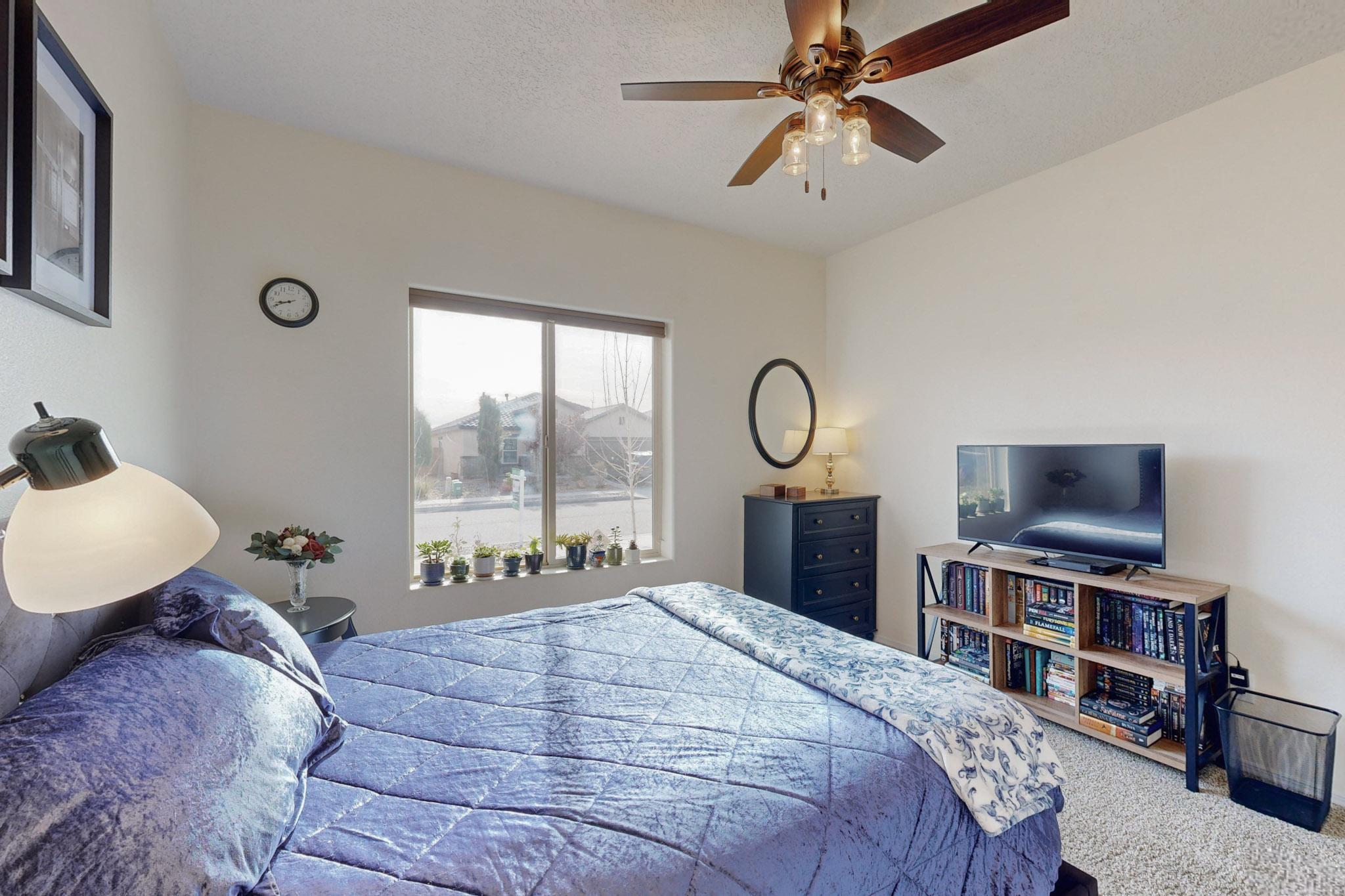 3833 PUENTA ALTO Avenue NE